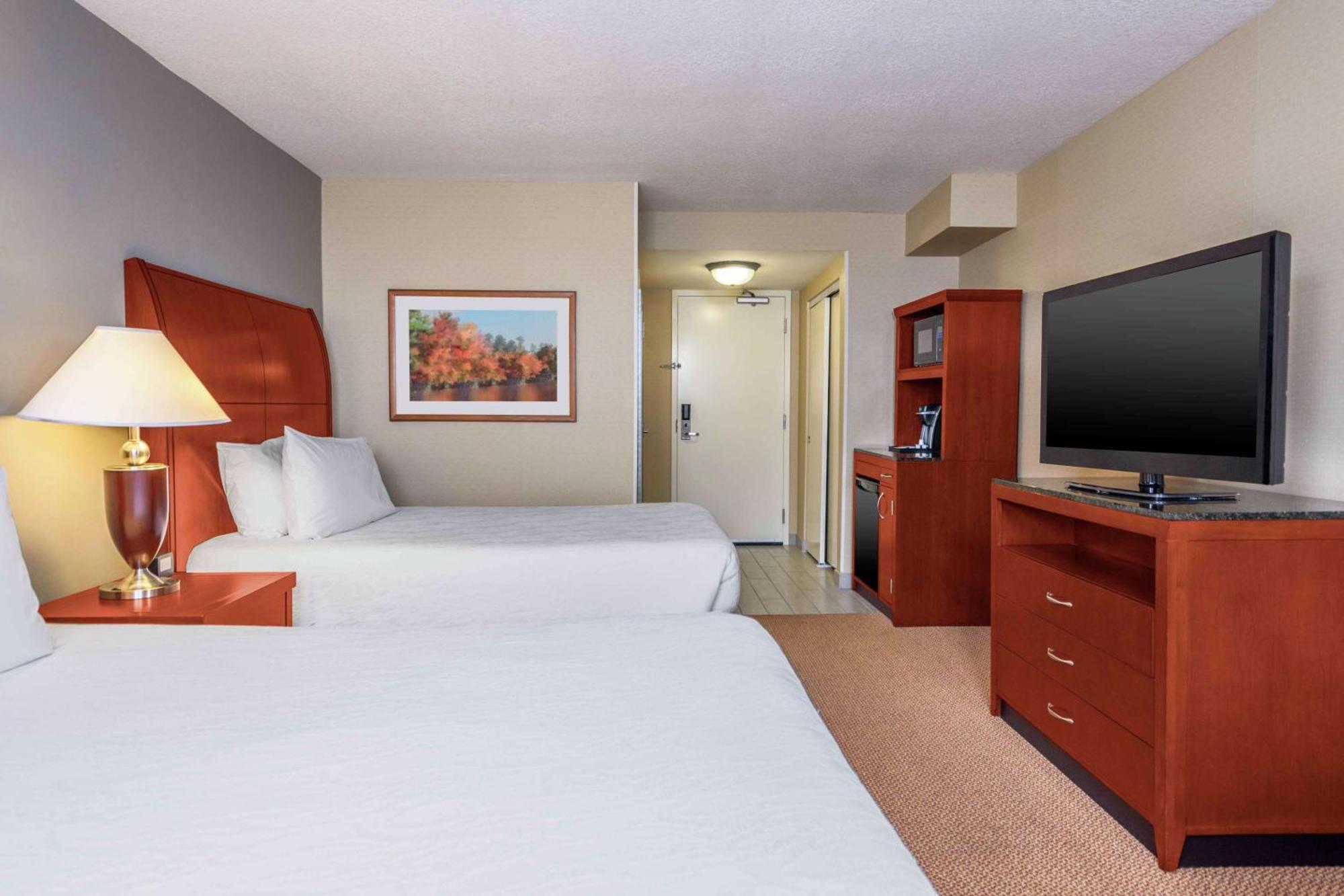 Queen Room with Two Queen Beds - Hearing Access