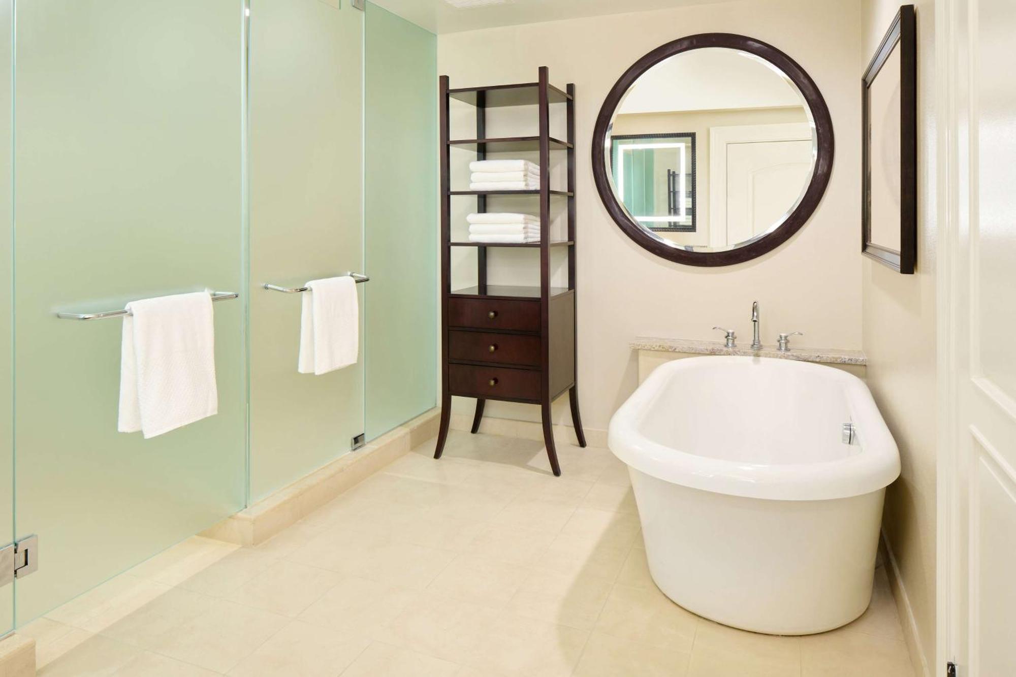 Suite Deluxe de 1 dormitorio con vistas al complejo y cama extragrande