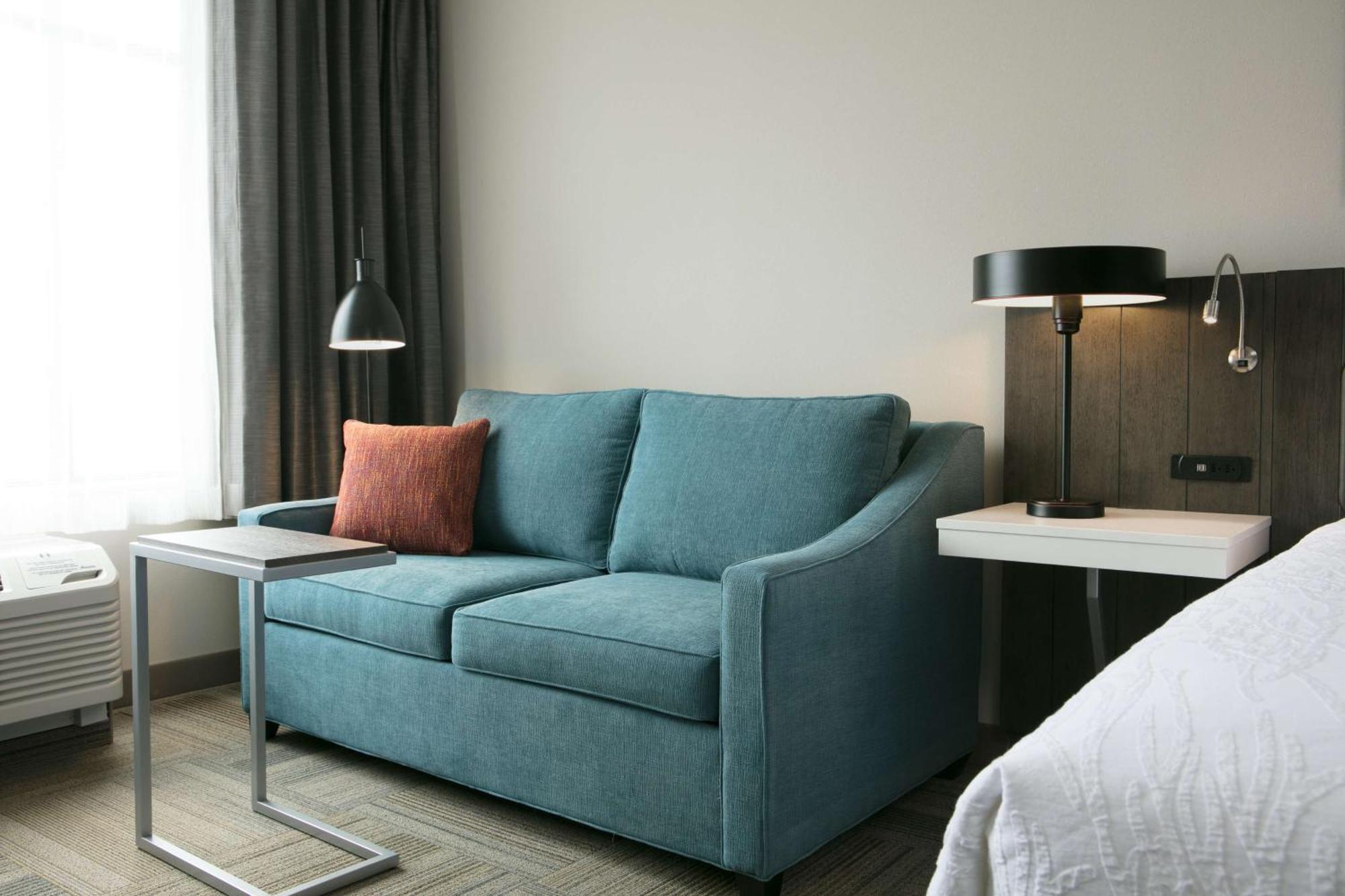 King Room with Sofa Bed - Non-Smoking