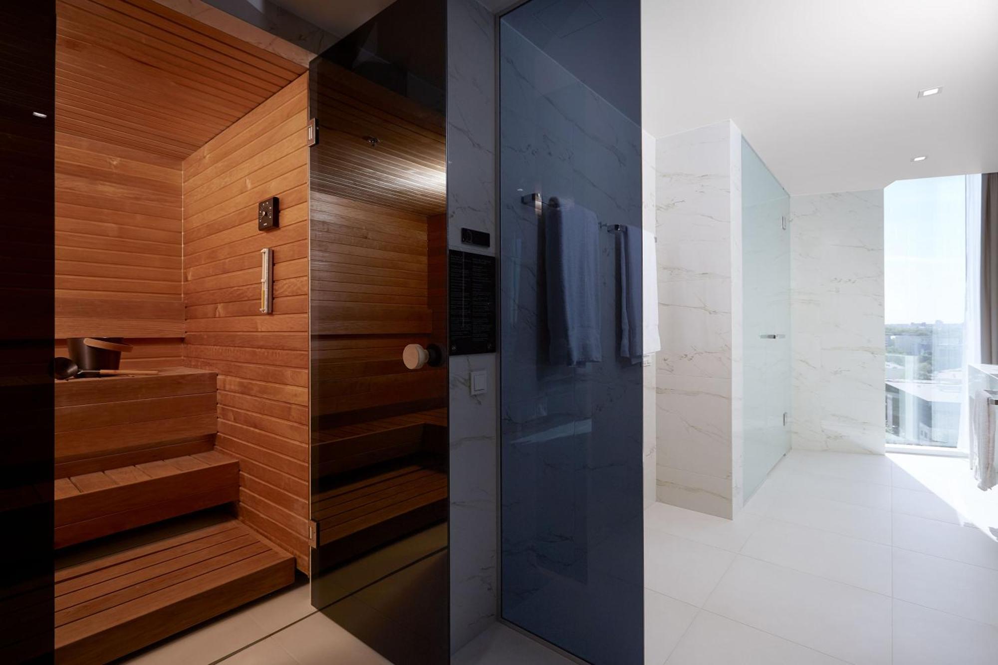 Deluxe Suite mit 1 Schlafzimmer mit Kingsize-Bett und Sauna