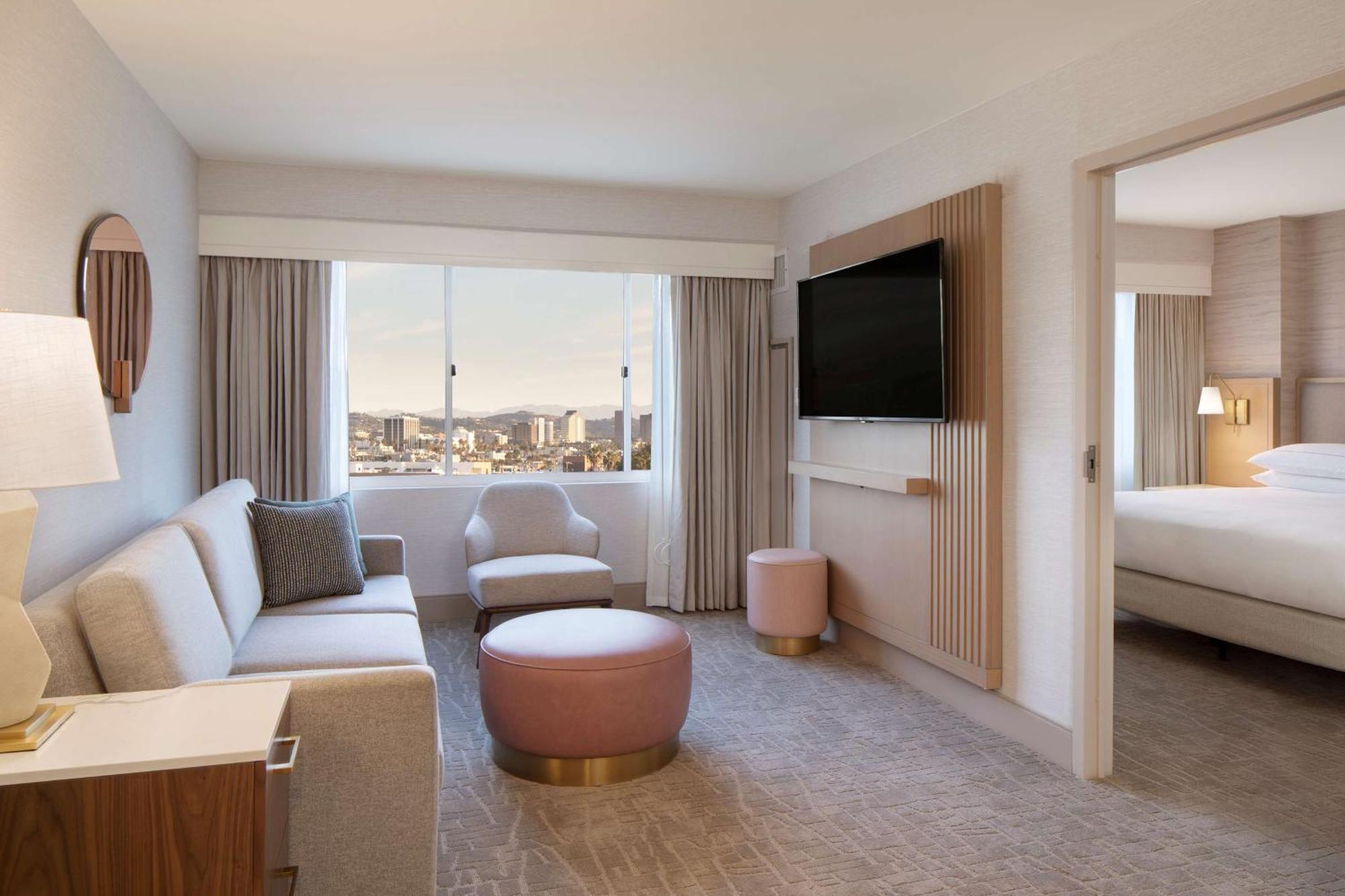 Suite de 1 dormitorio con vistas a la ciudad - 1 cama grande
