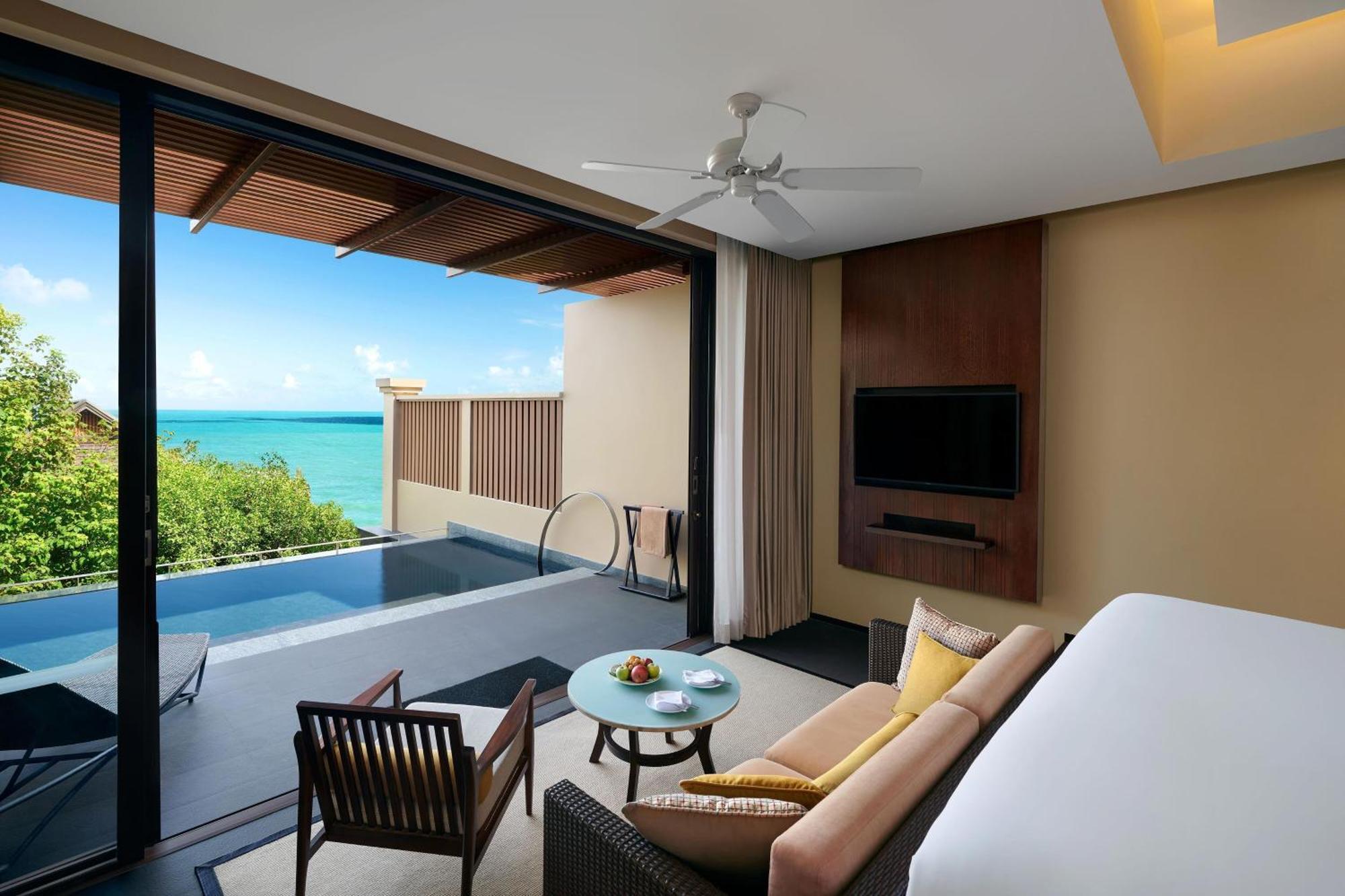 Premium Ocean Queen Suite mit zwei Queensize-Betten, Schlafsofa und eigenem Pool