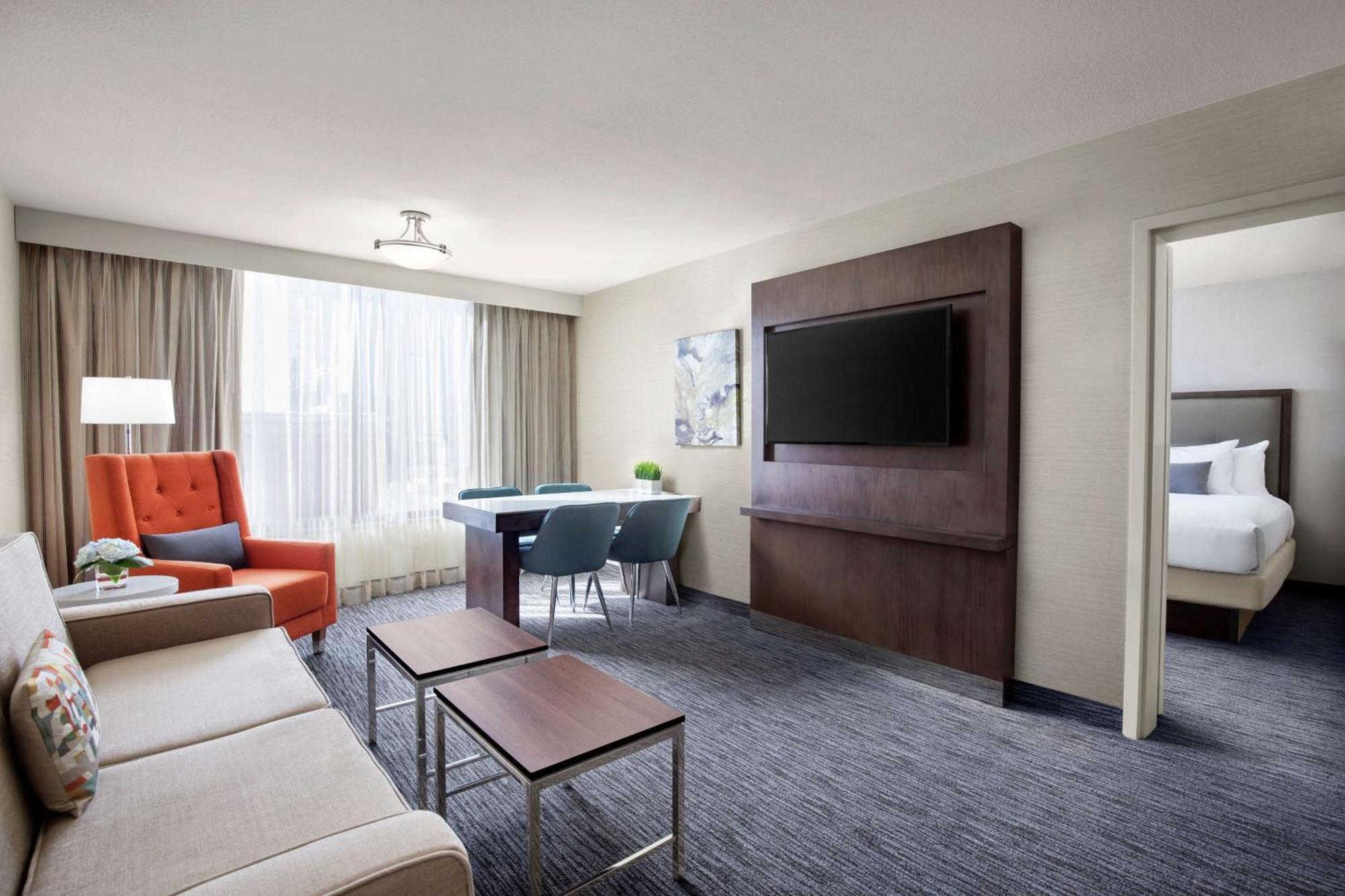 Executive Queen Suite Non-Smoking