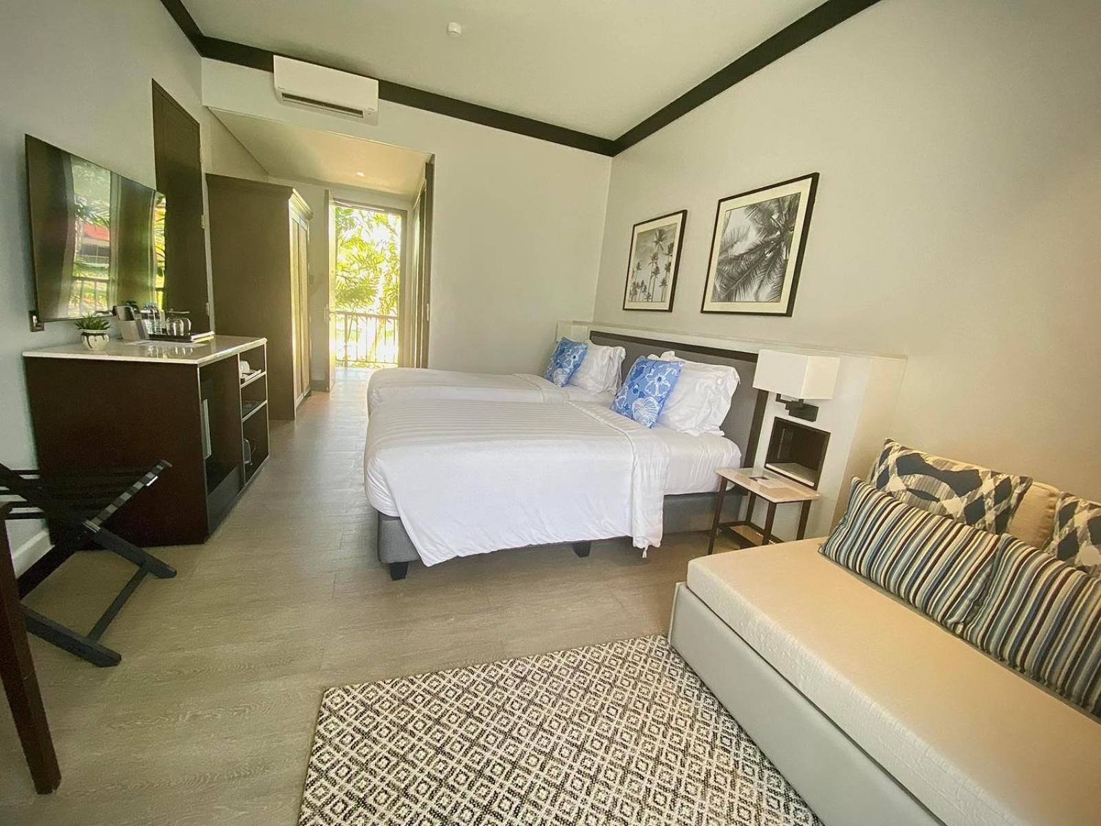 Deluxe Room with Garden View