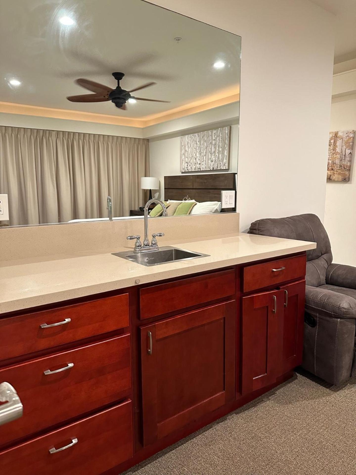King Suite with Sea View