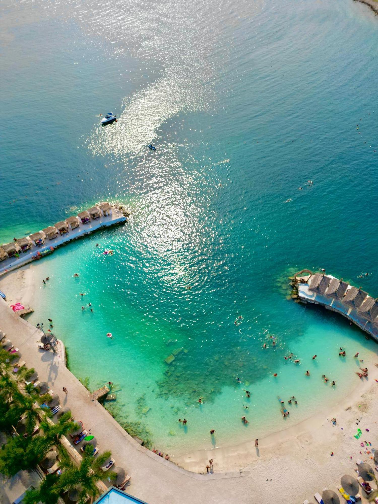 Double or Twin Room with Sea View