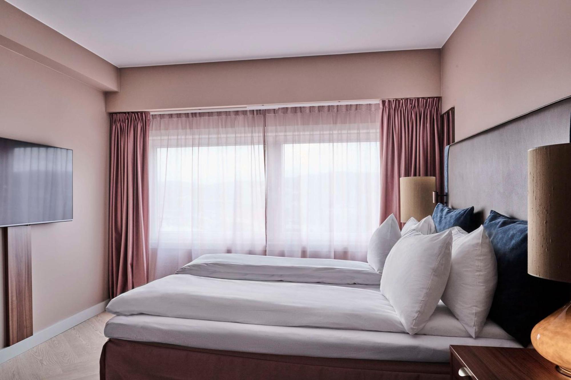 Suite Junior con vistas al puerto