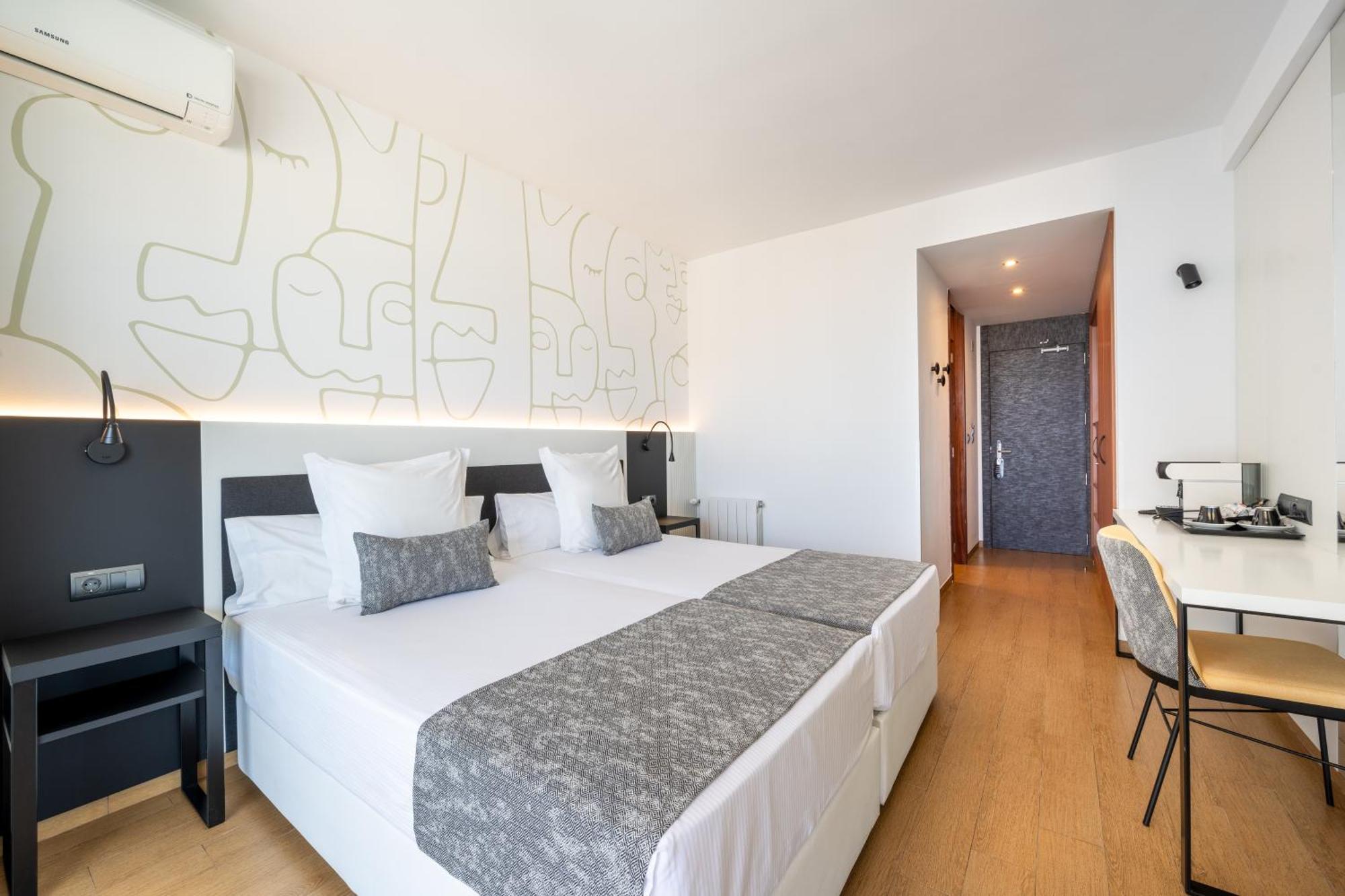 Superior Double or Twin Room Sea View