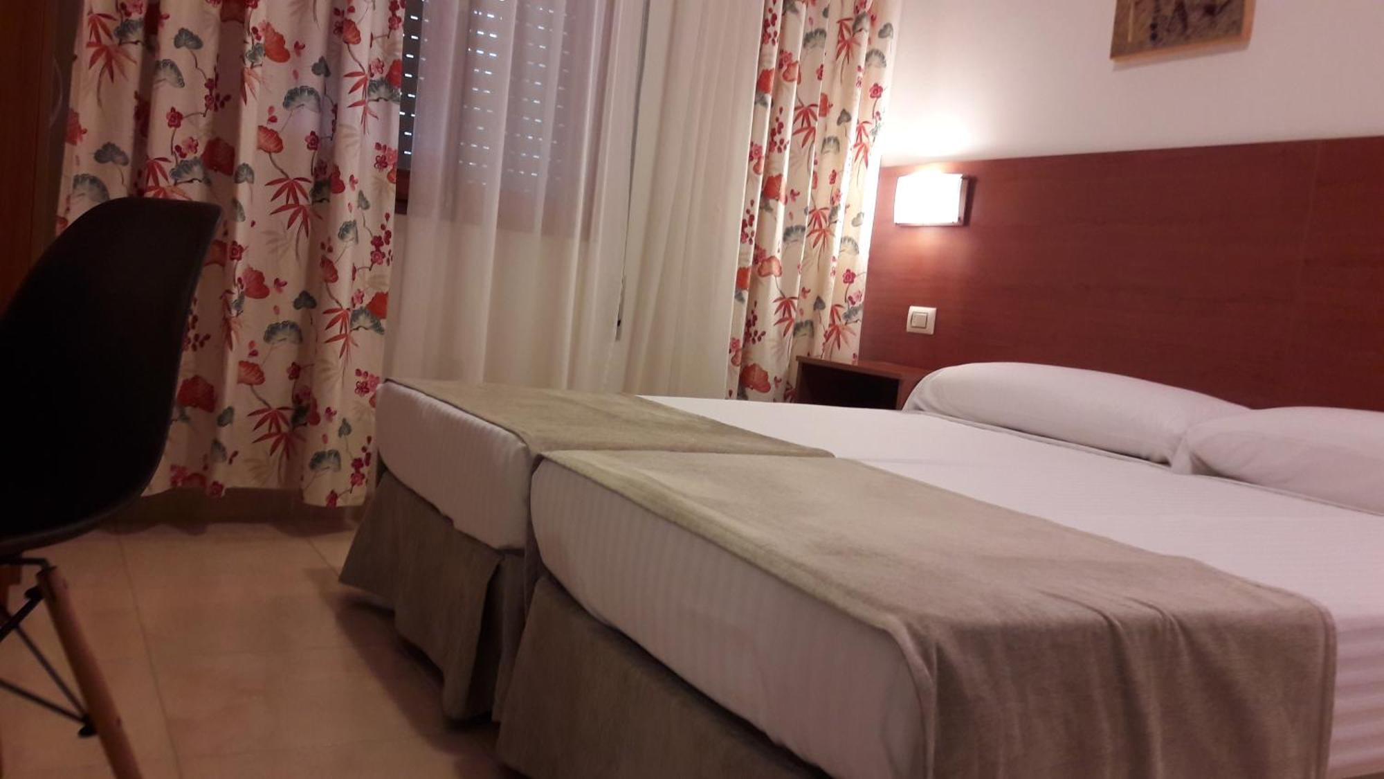 Economy Twin Room