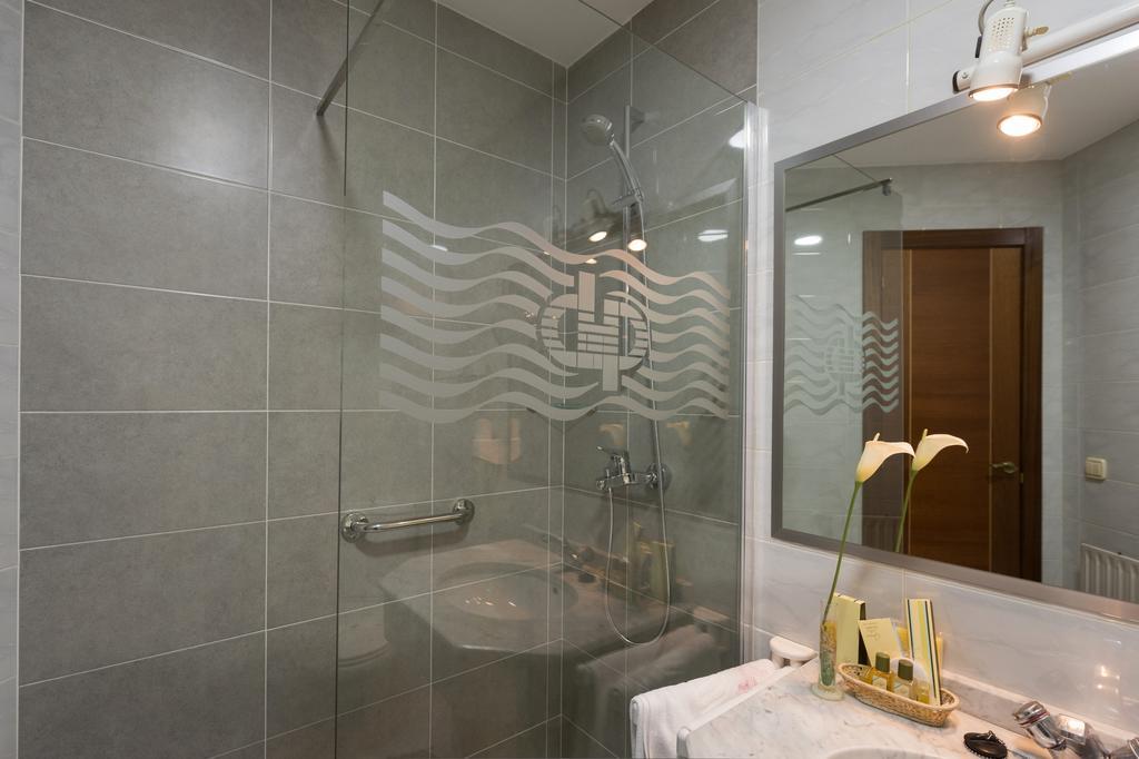 Economy Single Room