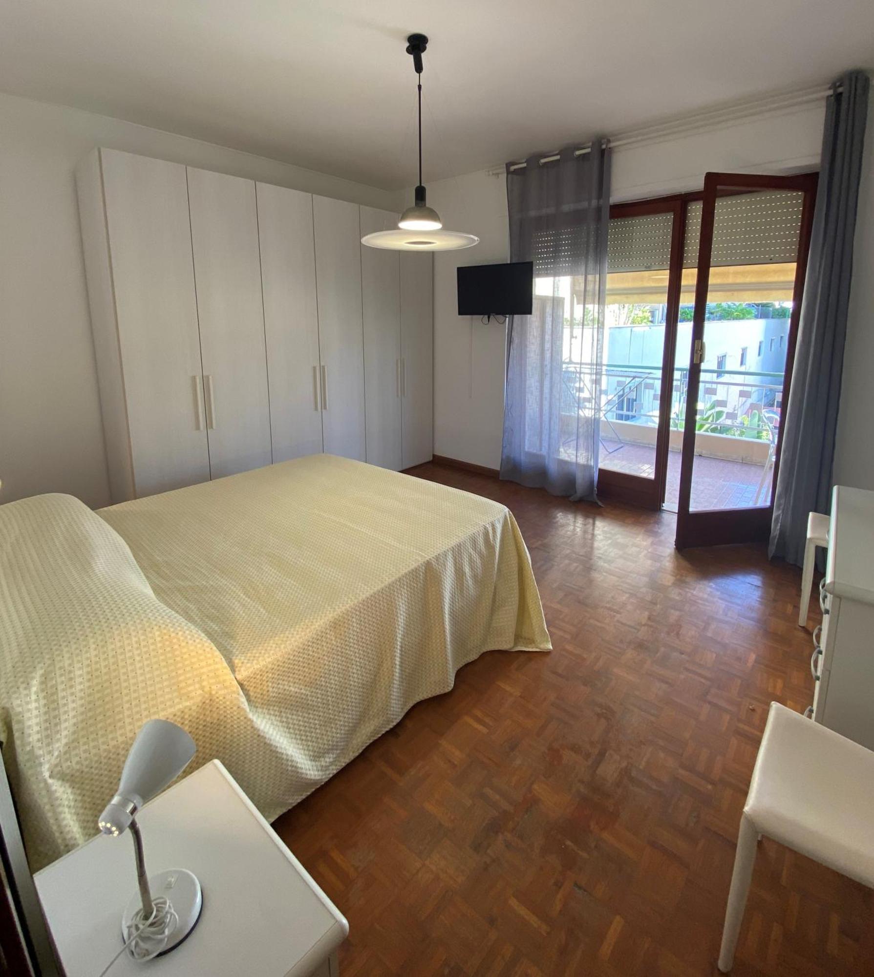 Holiday Home,1554036235:JPEG