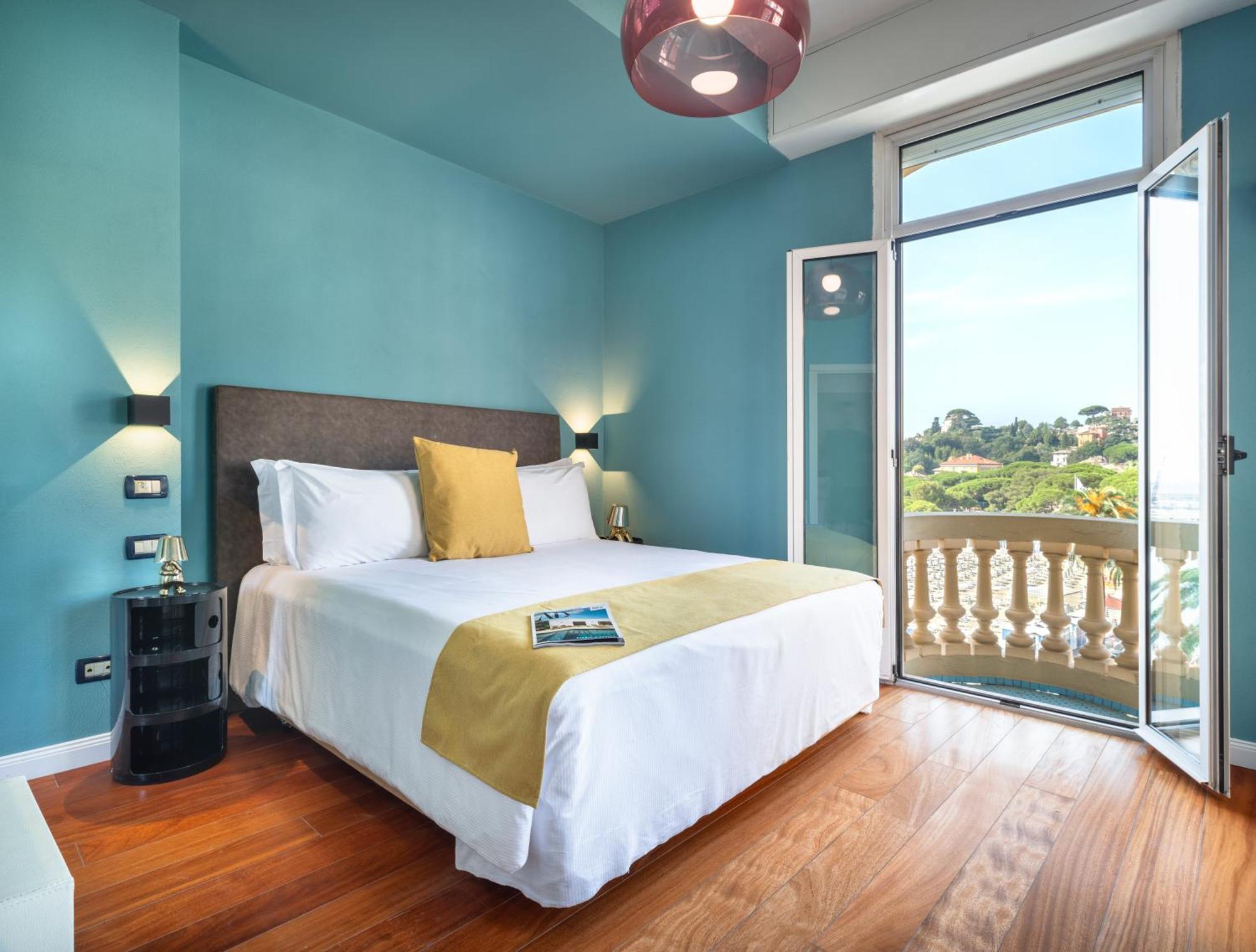 Double Room - Partial Sea View