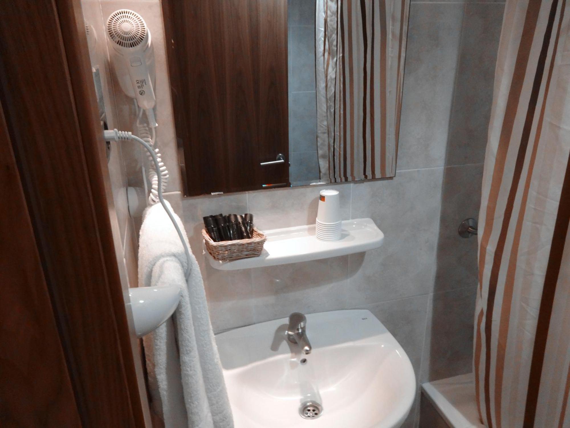 Classic Quadruple Room
