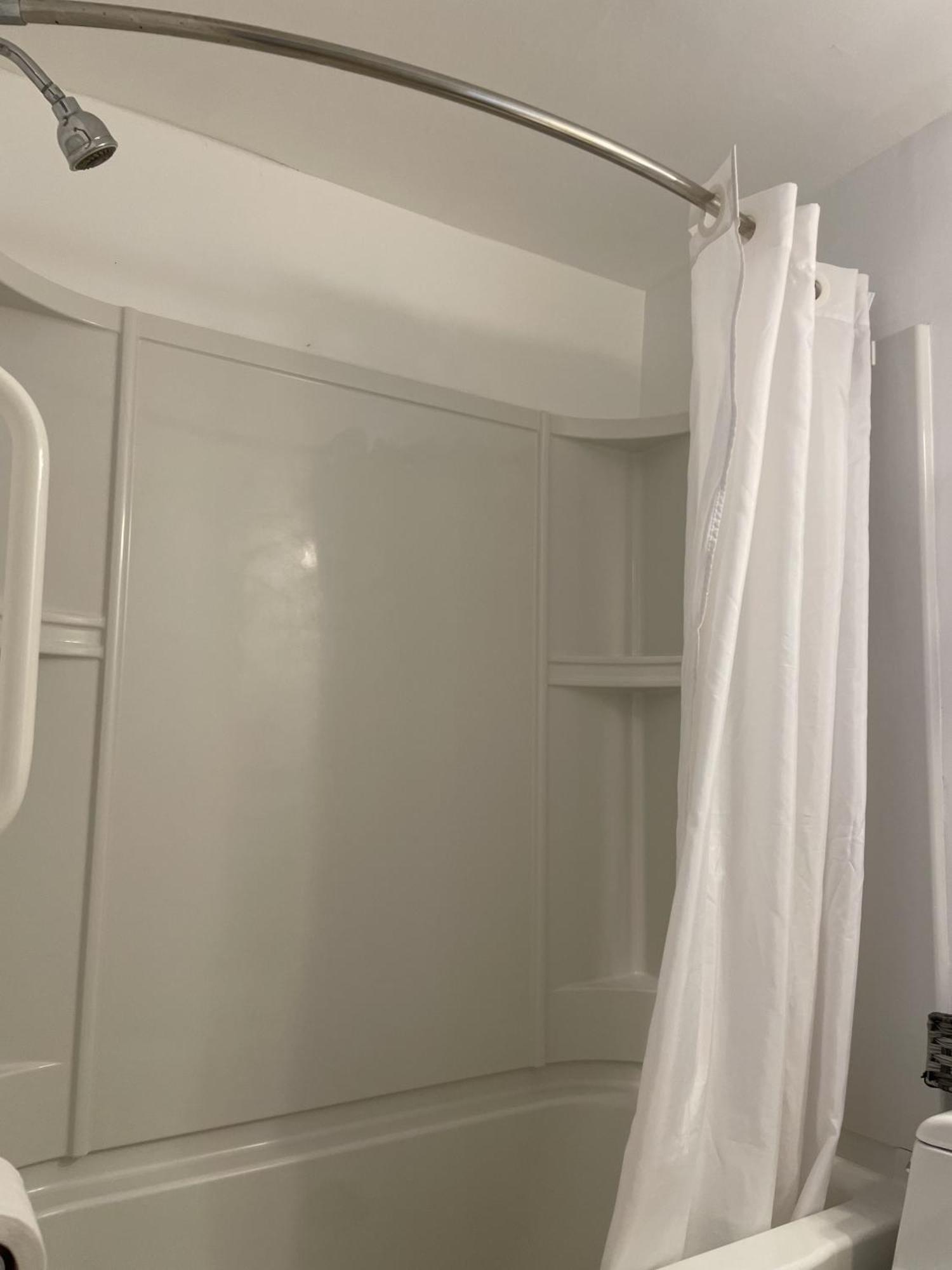 Queen Room Upper Level