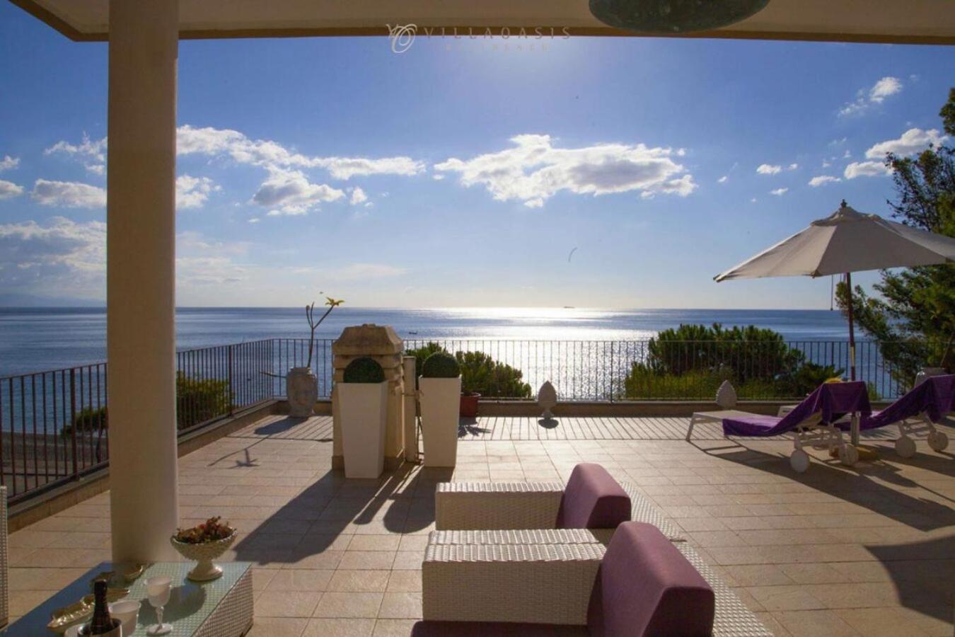 Penthouse-Suite mit Whirlpool im Freien