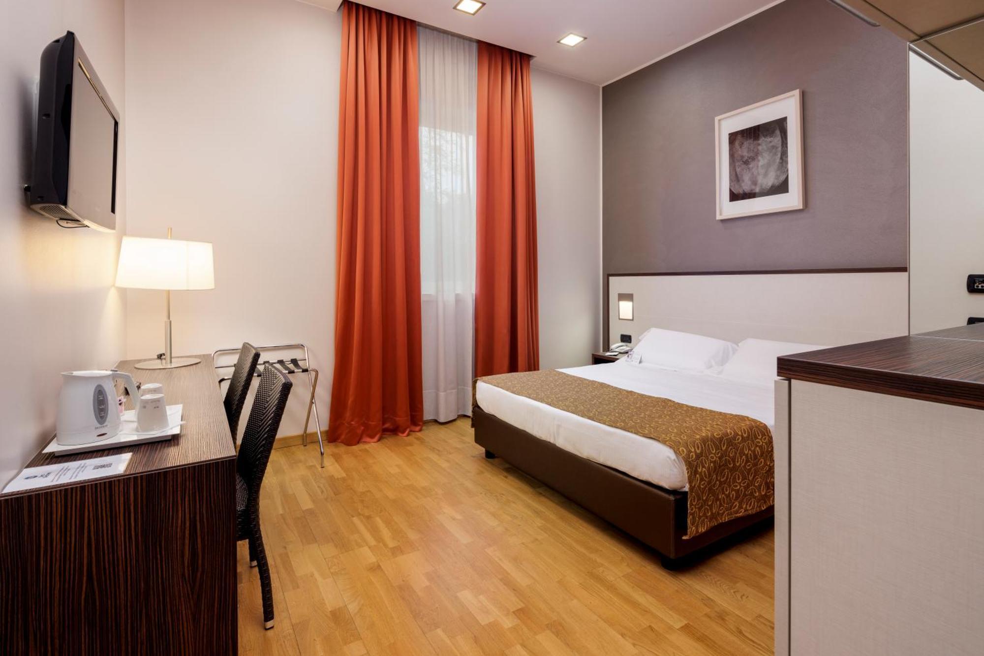 Single Room - Disability Access