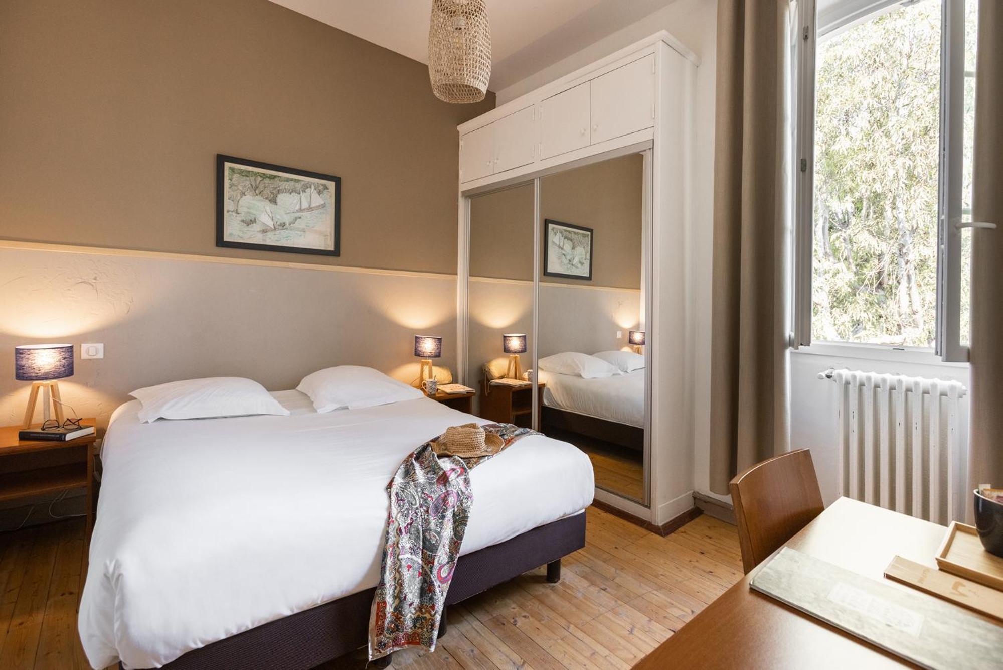 Standard Double or Twin Room,1556280958:JPEG