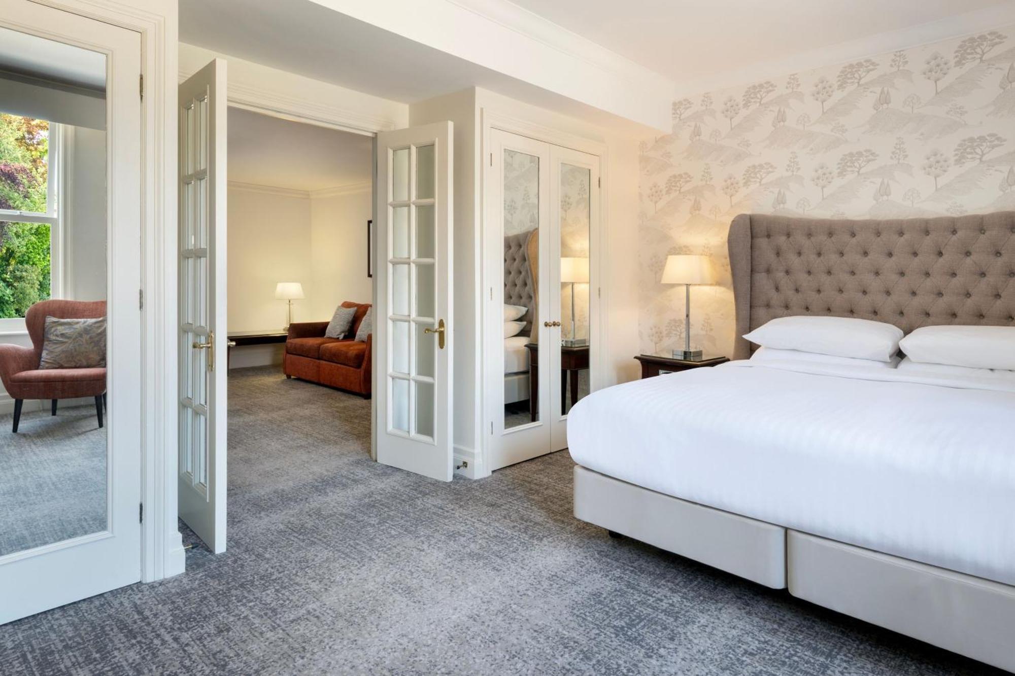 Large King Suite