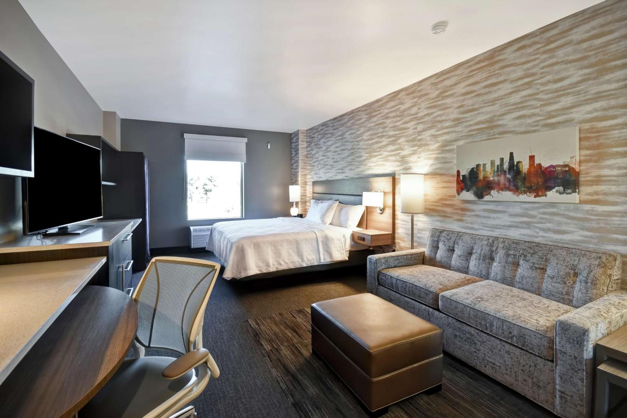 King Studio Suite Non-Smoking