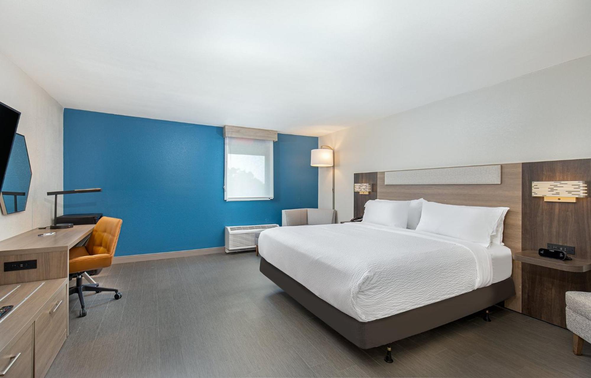 King Room Mobility Access or Hearing Accessible