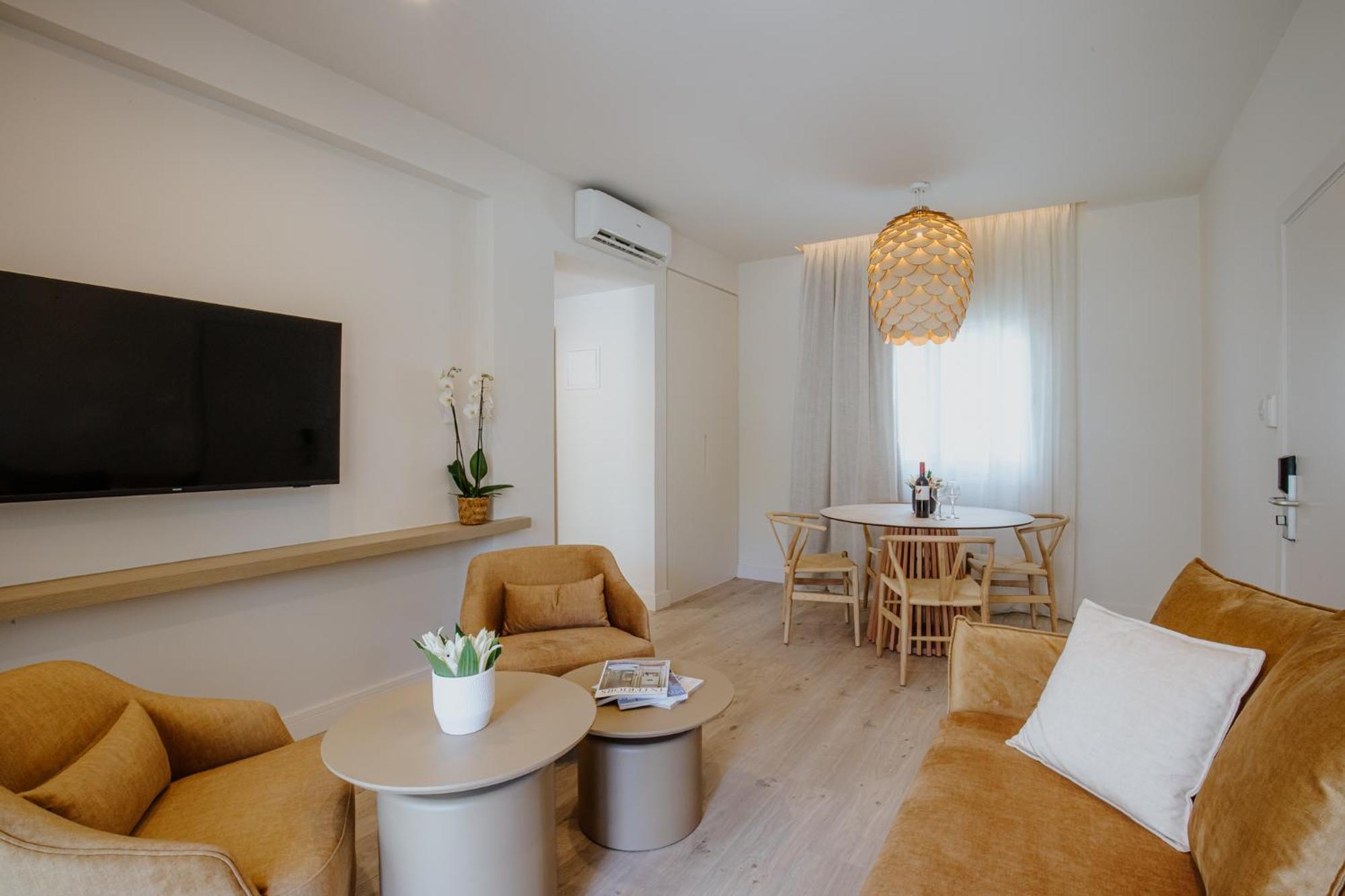 Apartment with Garden View (Located 70m away from the main hotel building, in an annex complex)