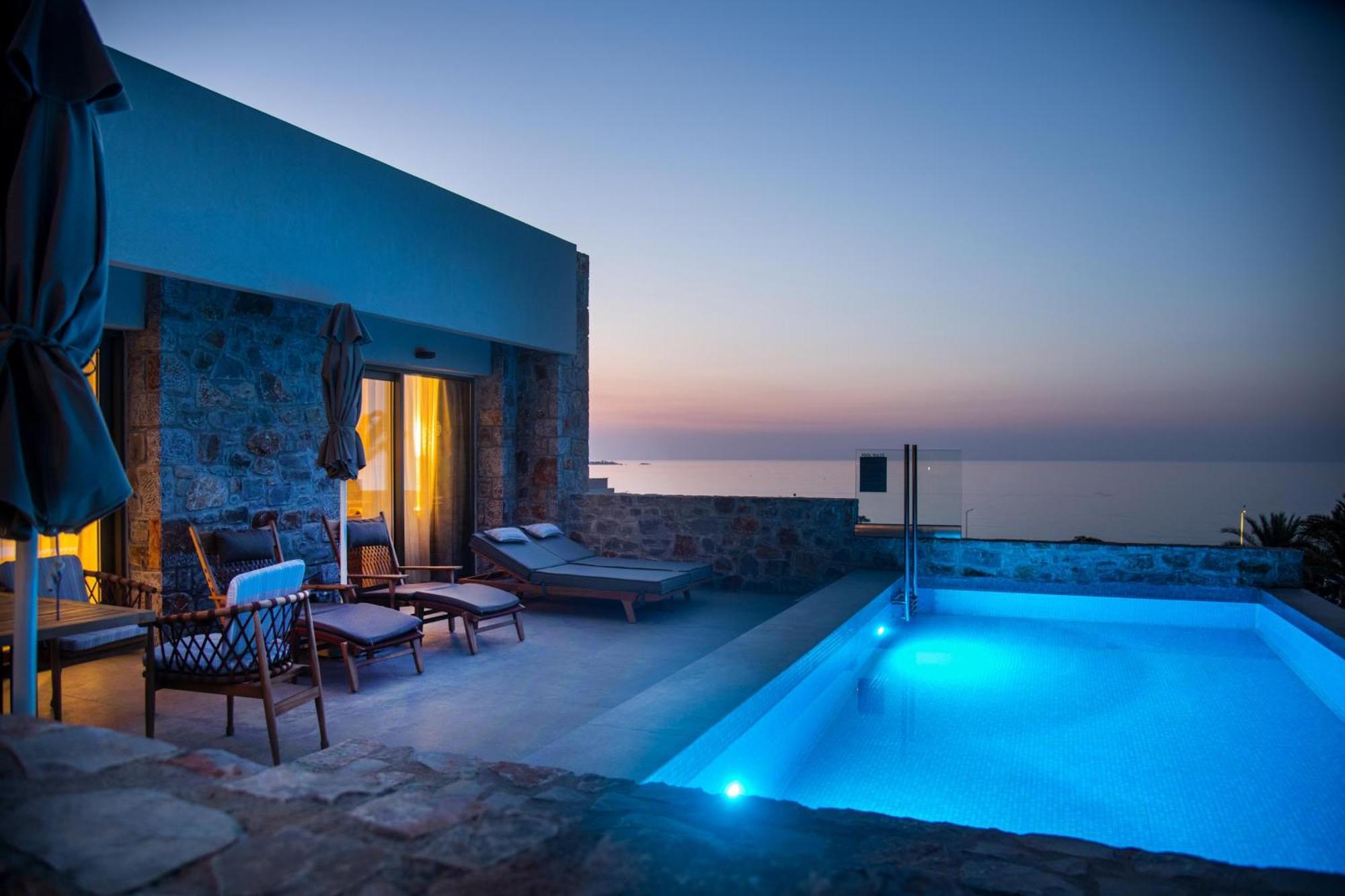 Sunctuary Suite with Sea View and Private Pool