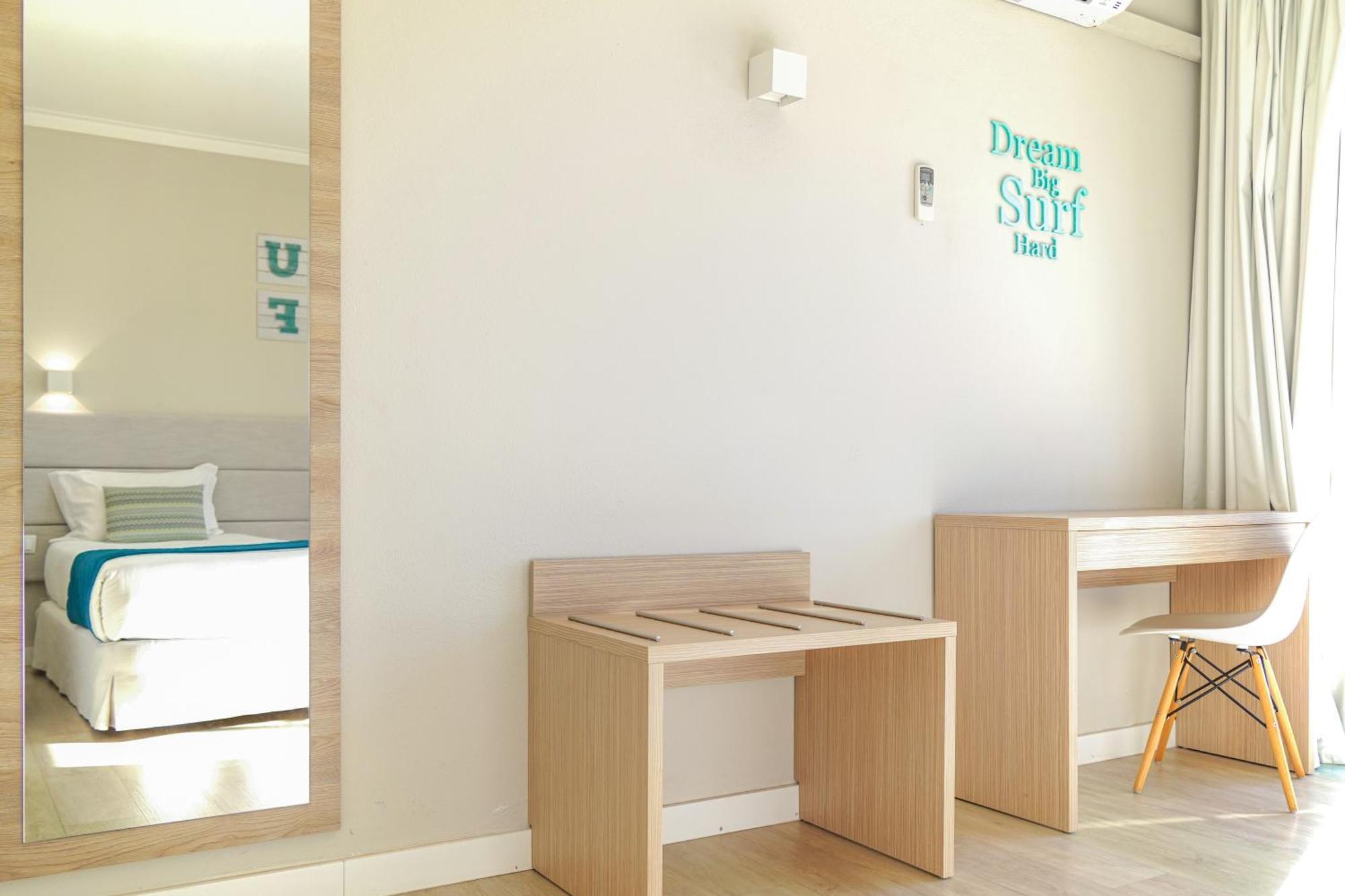 Apartamento de 2 dormitorios con vistas a la piscina