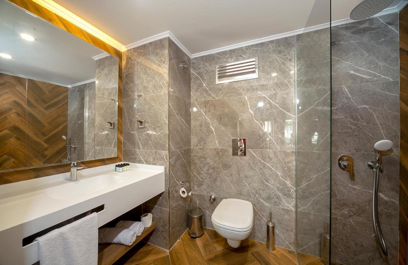 Single Room,1559257822:JPEG