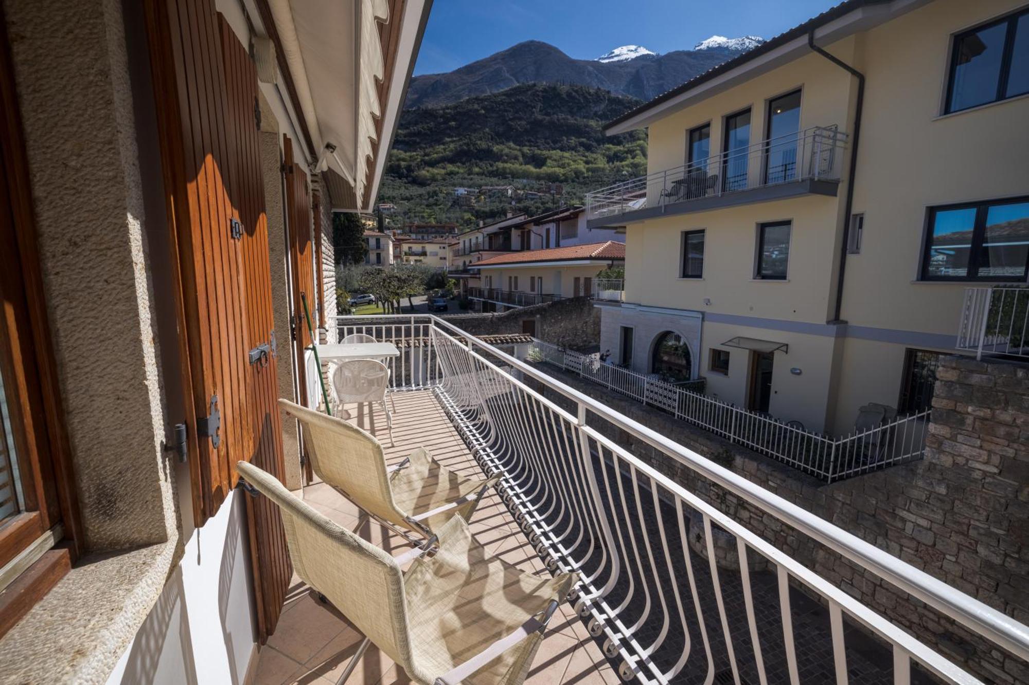 Apartment Mountain view Balcony