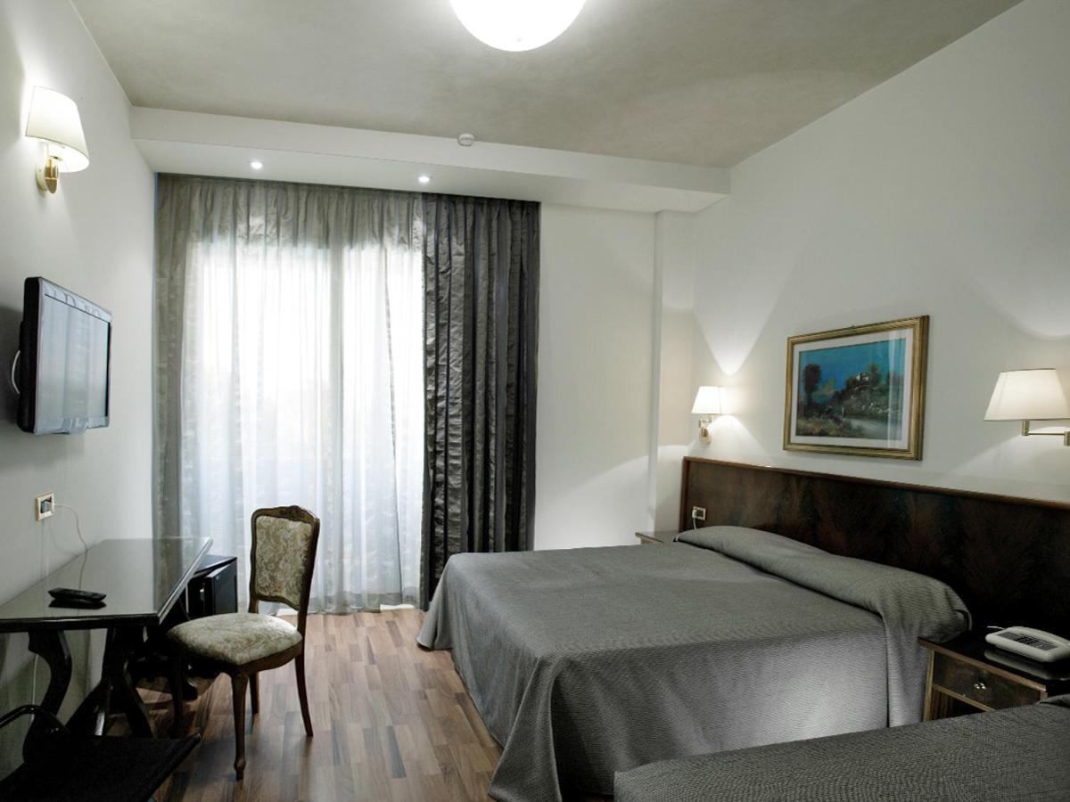 Quadruple Room Balcony,1563340300:JPEG