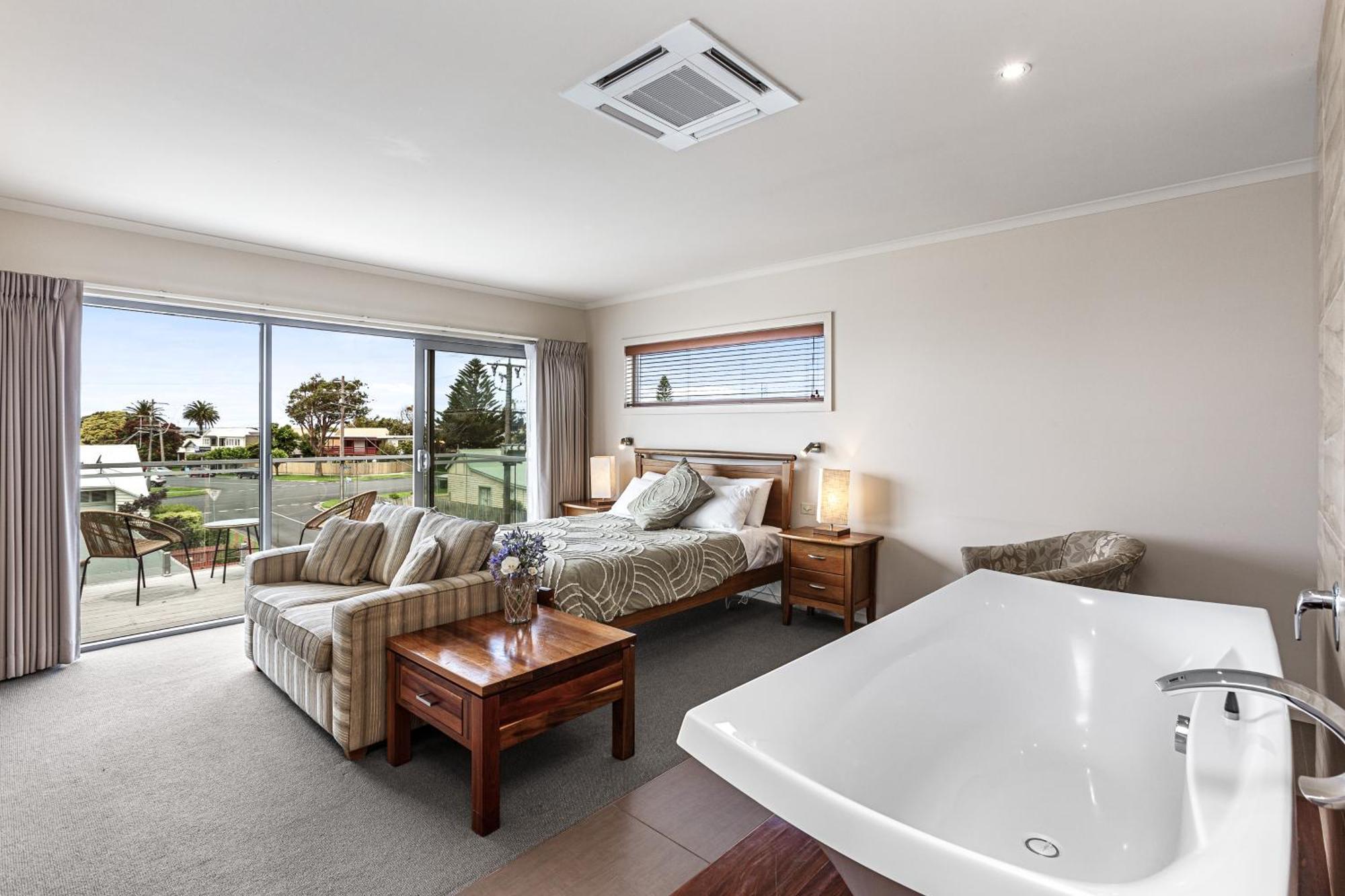 Queen Room with Balcony