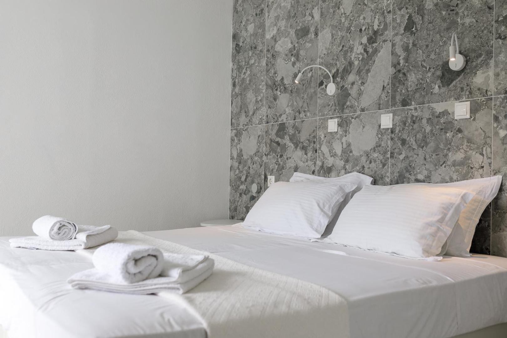 Doppelzimmer mit Whirlpool-Badewanne