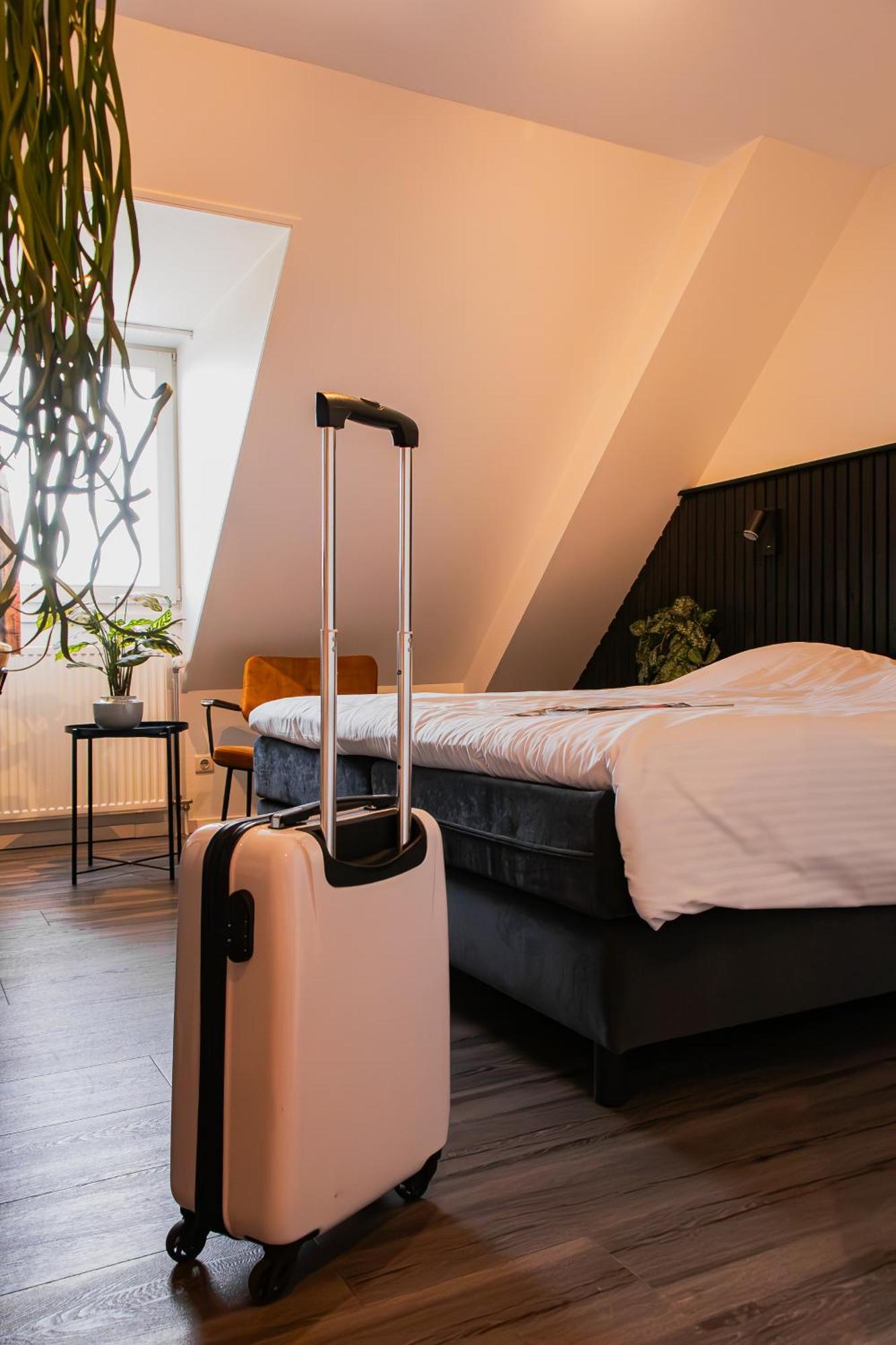 Doppelzimmer mit Balkon