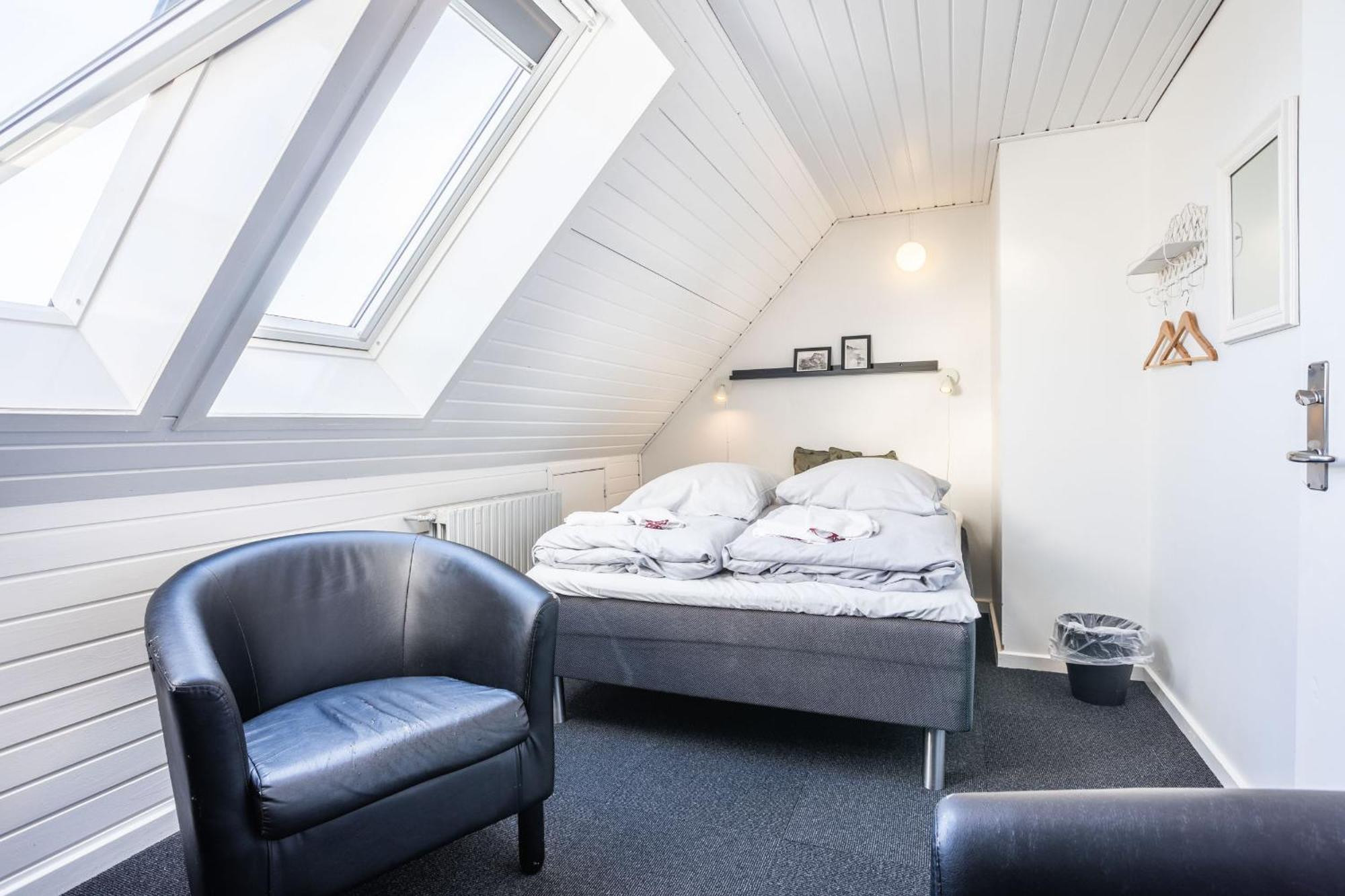Triple Room Private External Bathroom