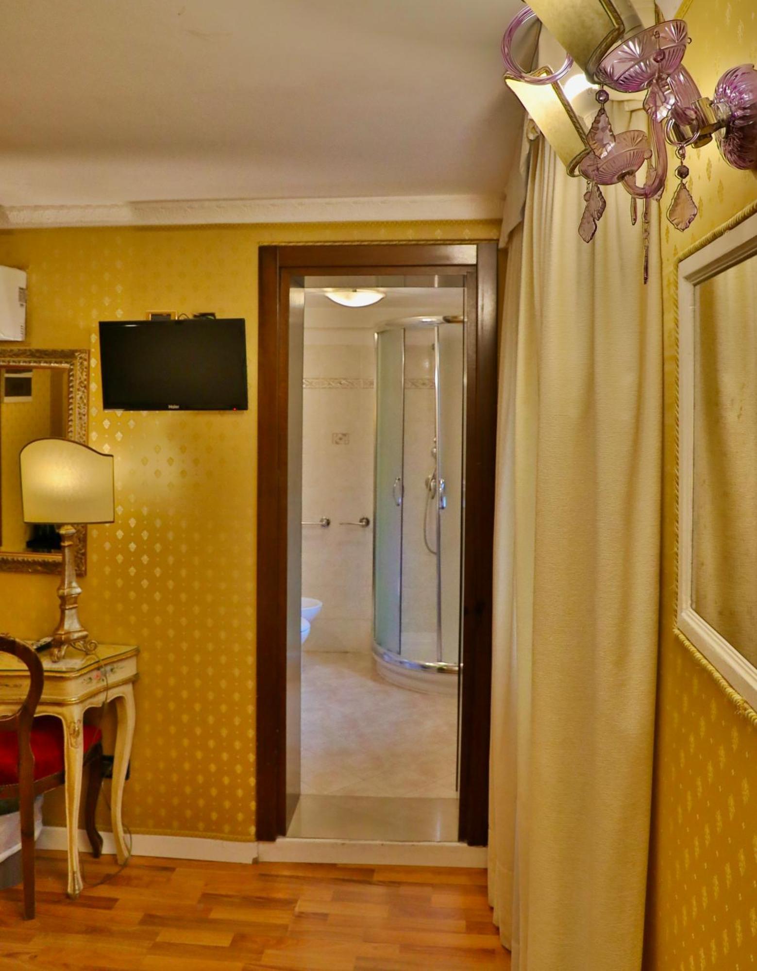 Single Room,1576691243:JPEG