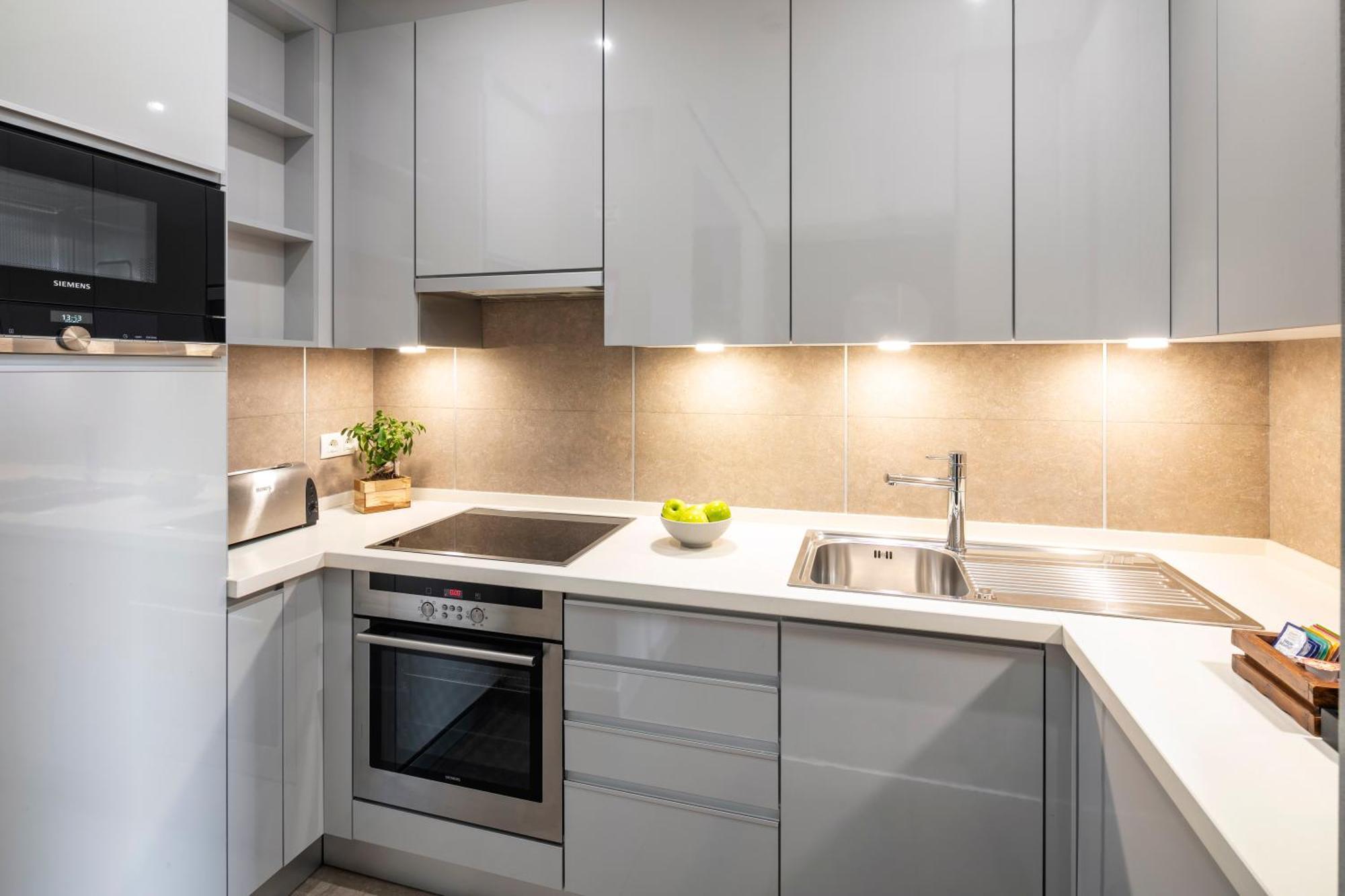 Accessible One Bedroom Sunset Suite