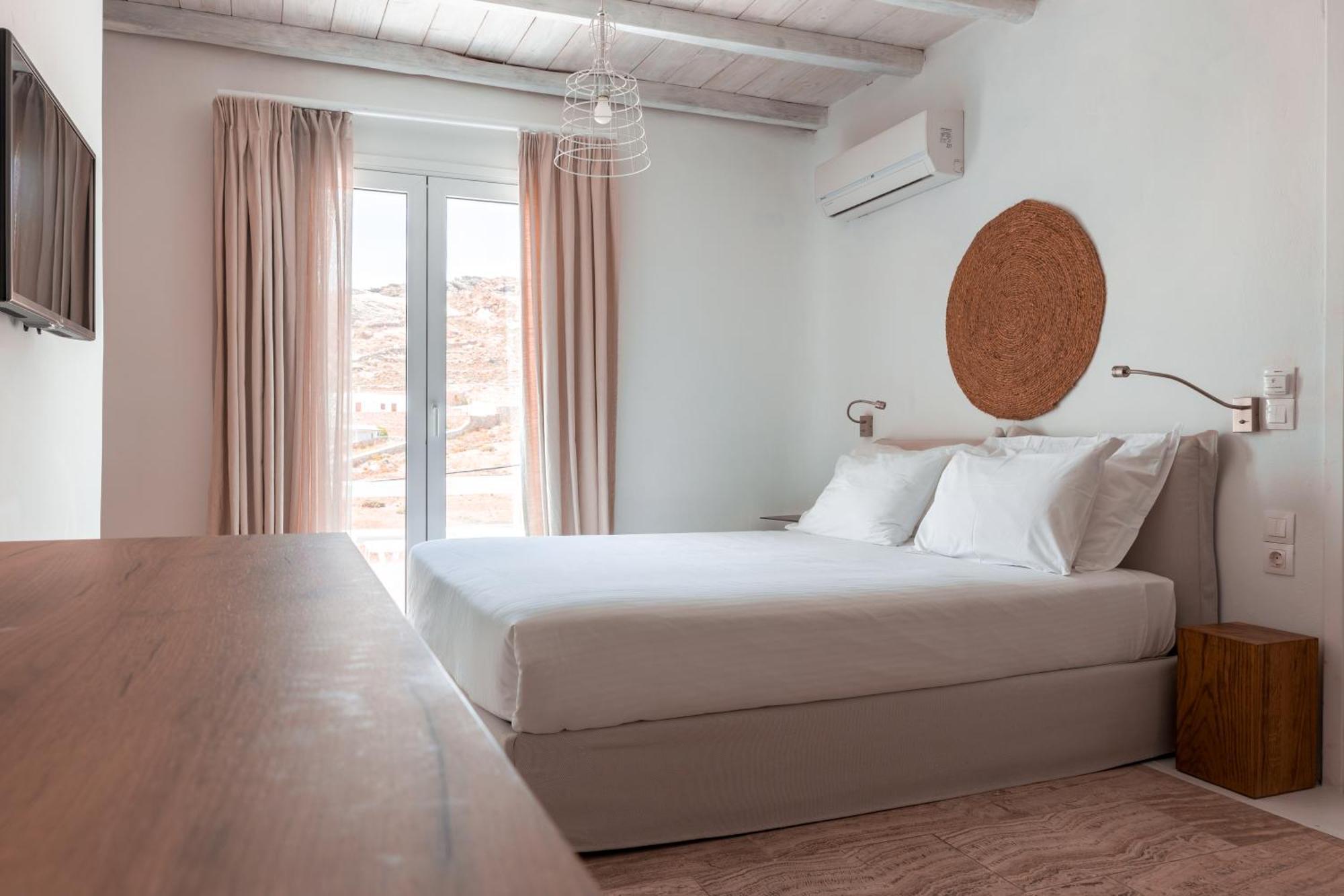 Suite Junior con vistas parciales al mar