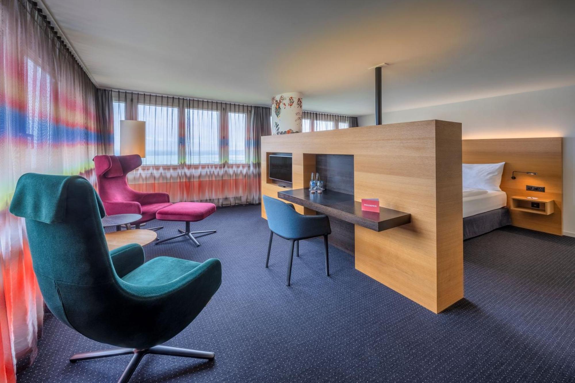 Junior Suite Lake