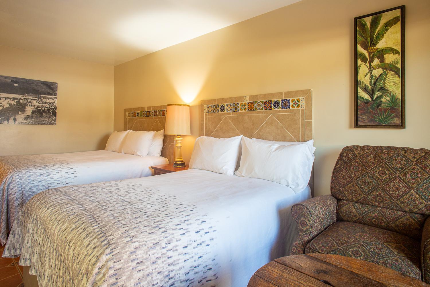 Standard courtyard room with 2 beds