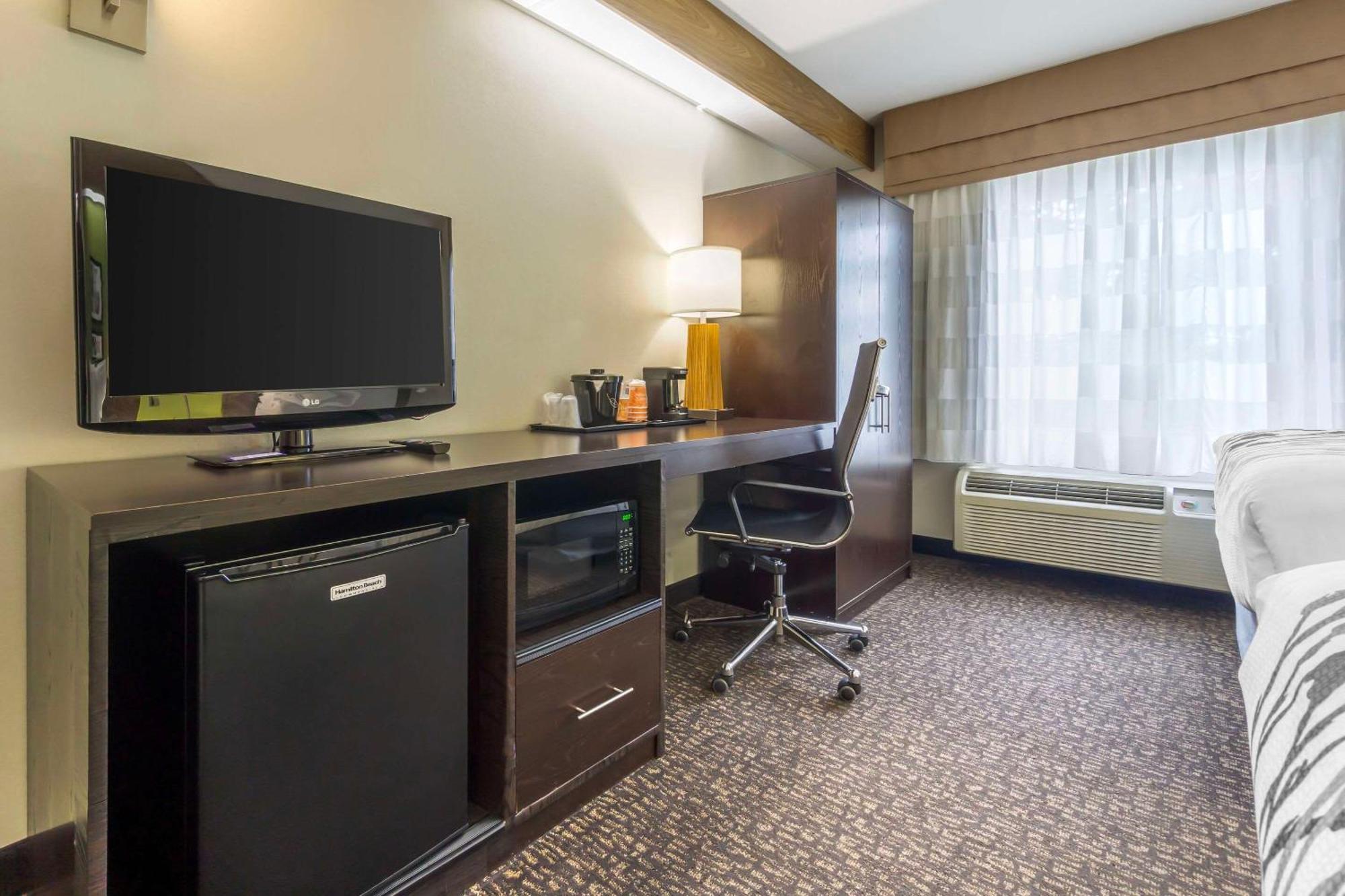 Double Room with Two Double Beds - Non-Smoking