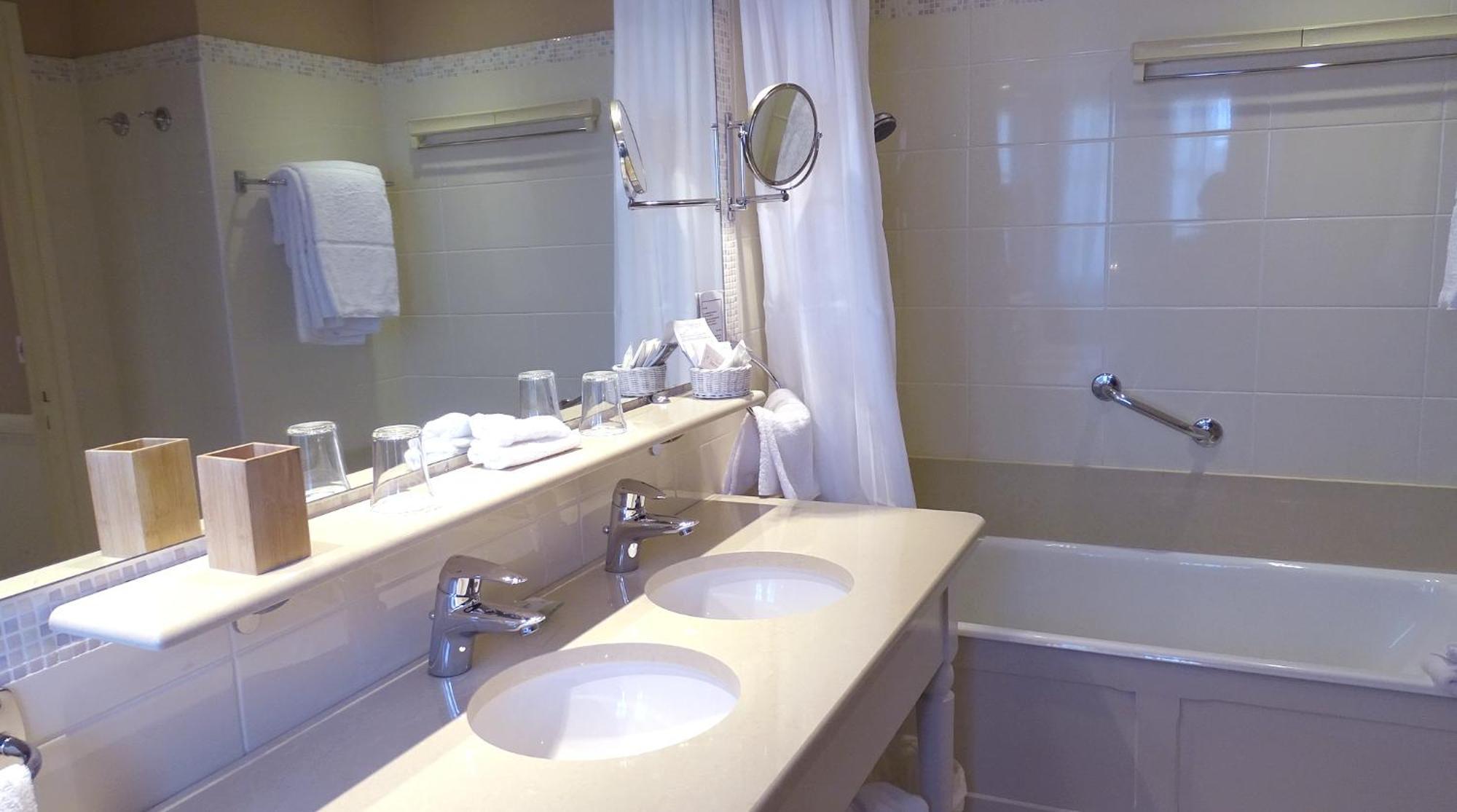 Double or Twin Room with Garden View