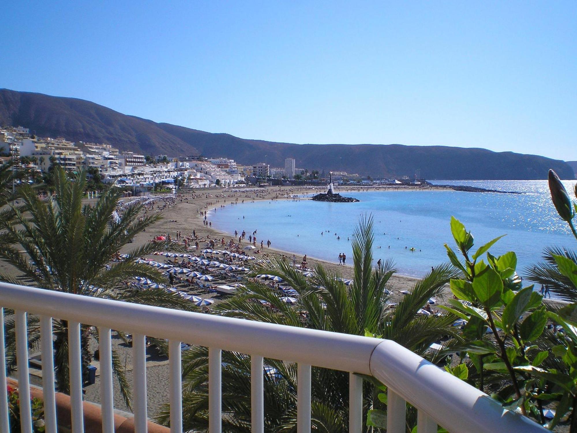 Three-Bedroom Apartment Sea View,1758339067:JPEG