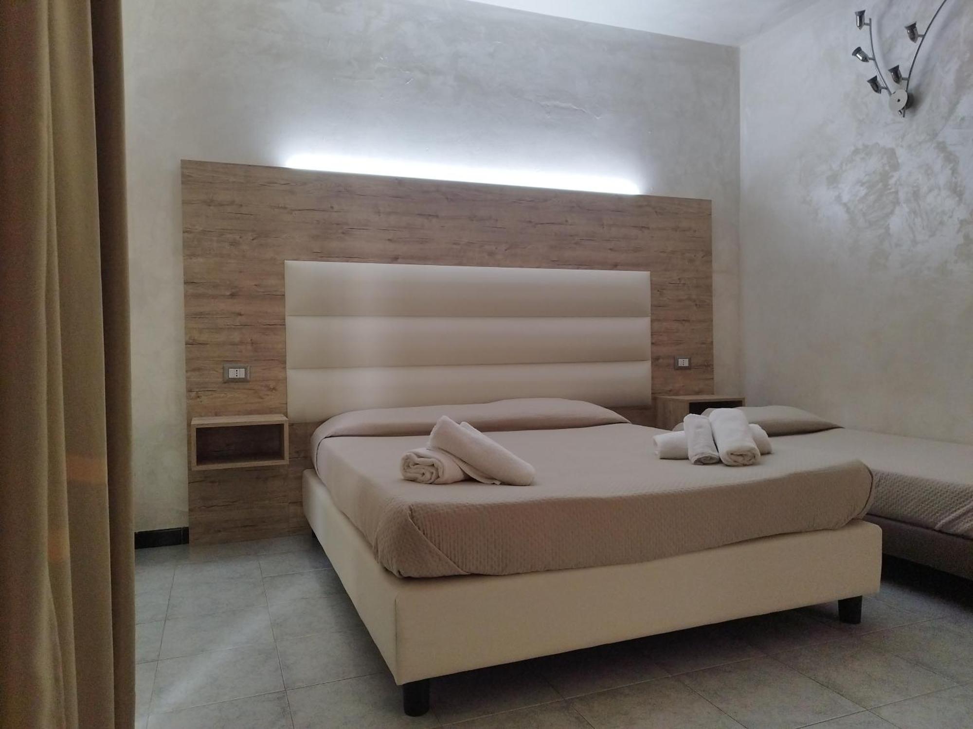 Classic Triple Room,1583206809:JPEG