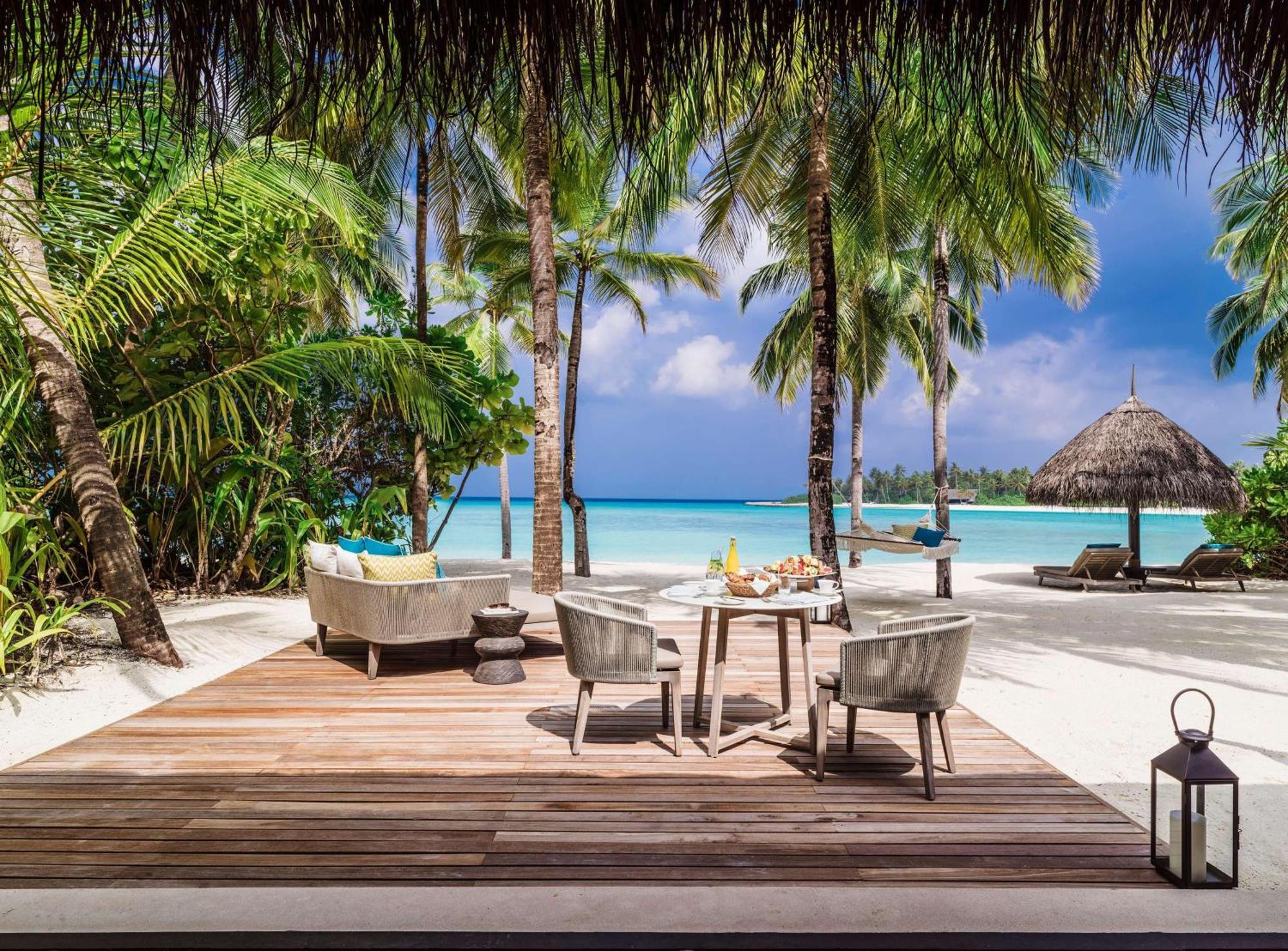 Beach Villa Queen Mandatory Festive Meal Supplement Charge at Resort,1584450899:JPEG