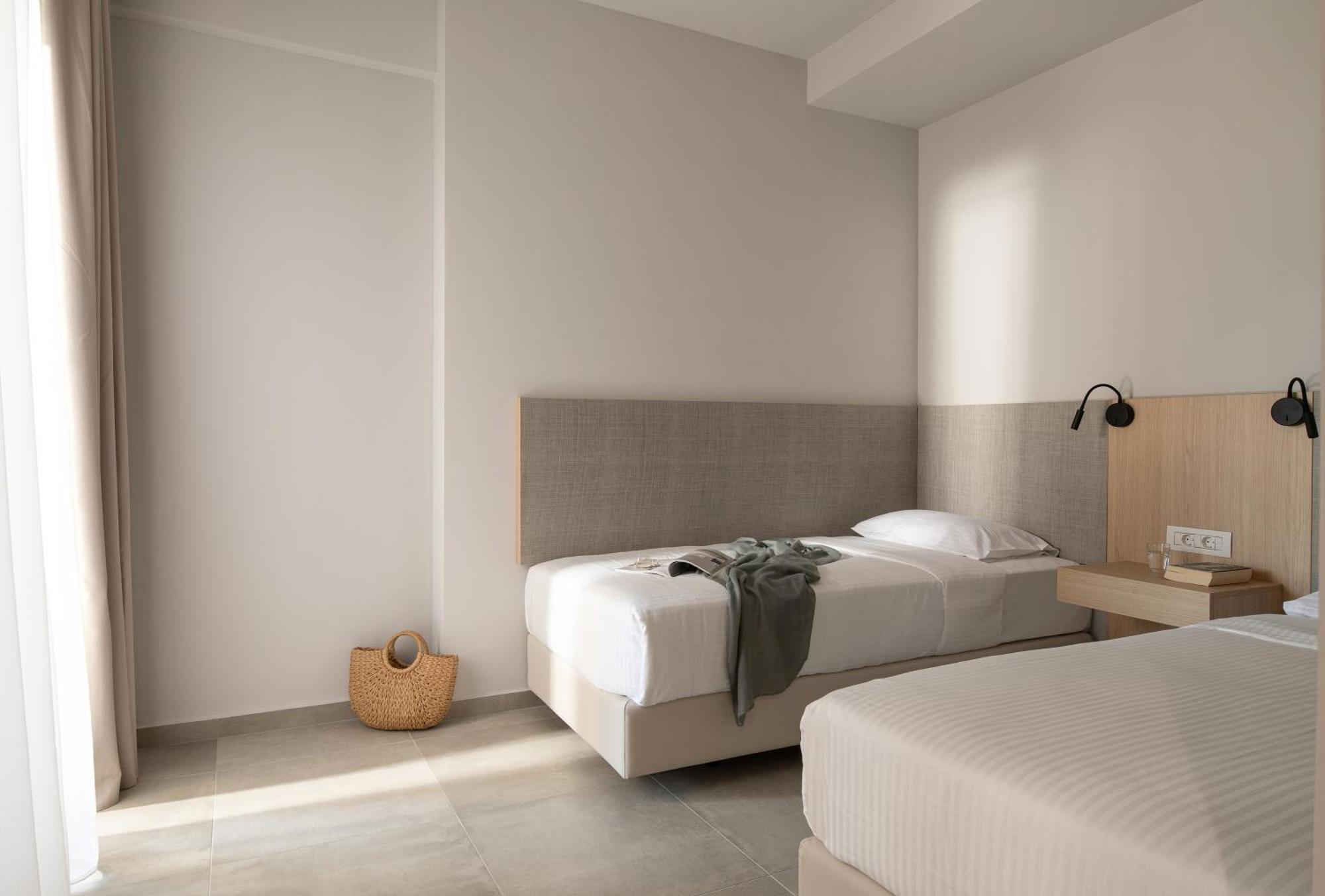 Deluxe Suite,1586124637:JPEG