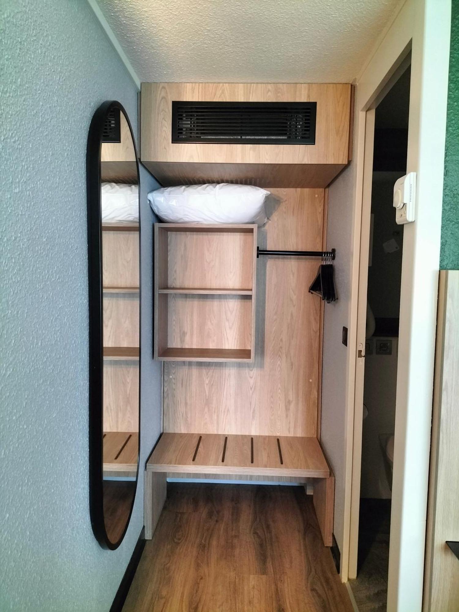 Chambre Standard - 1 Lit Queen-Size