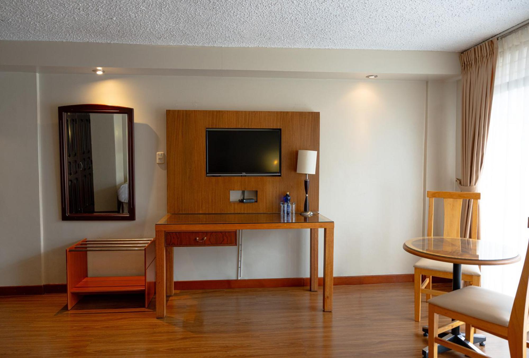 Superior King Room