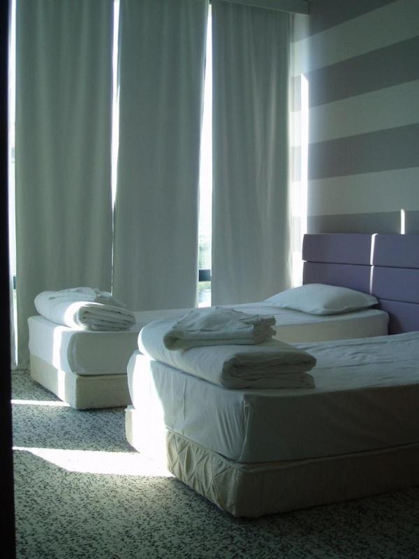 Apartamento de 2 dormitorios con balcón