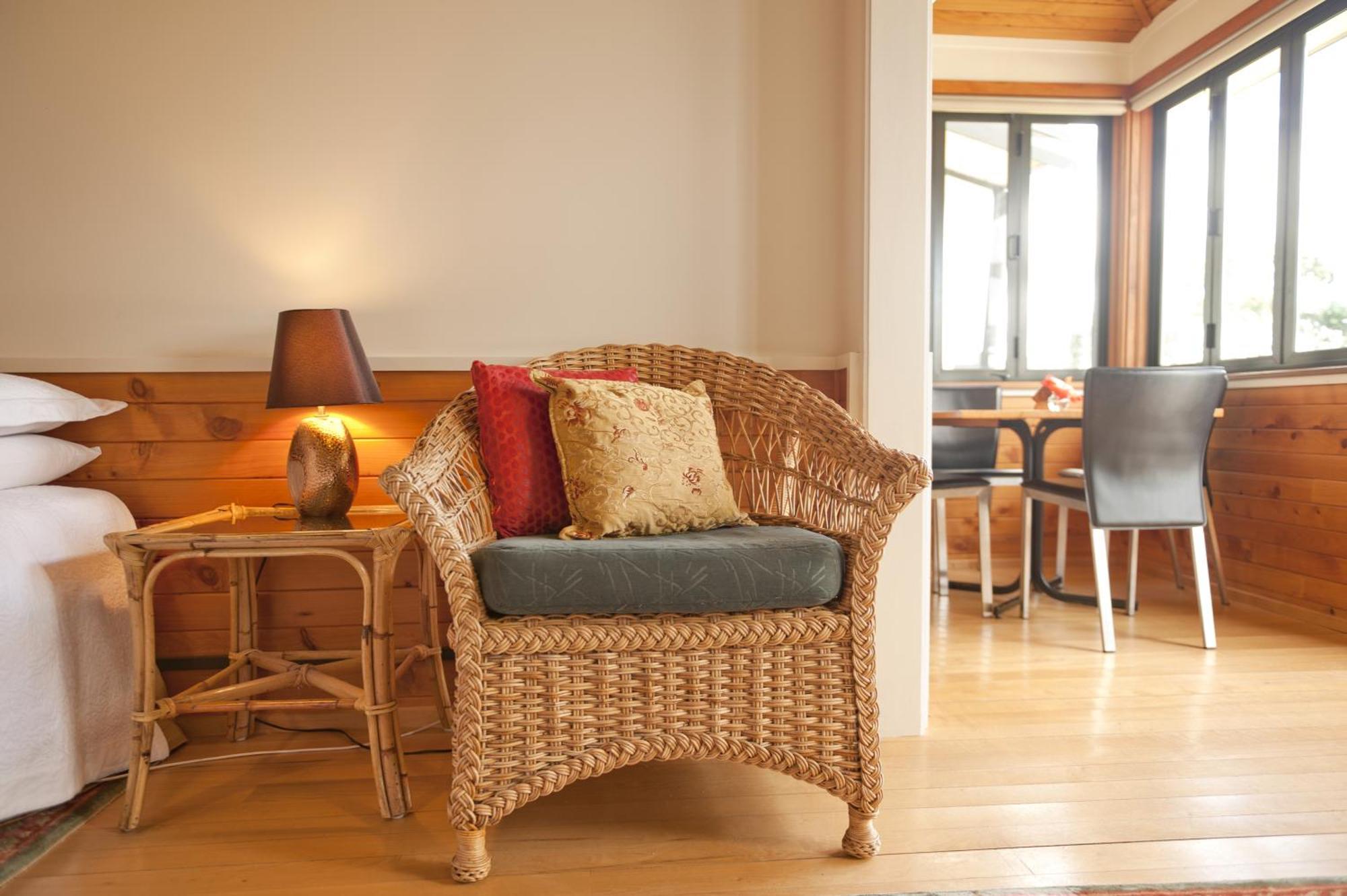 King One-Bedroom Apartment Beachfront