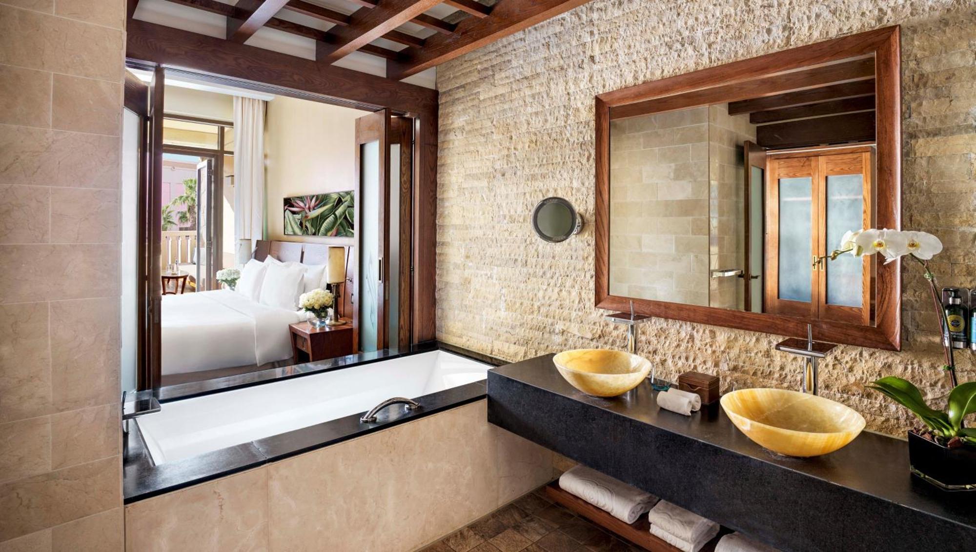 Classic Room Courtyard View